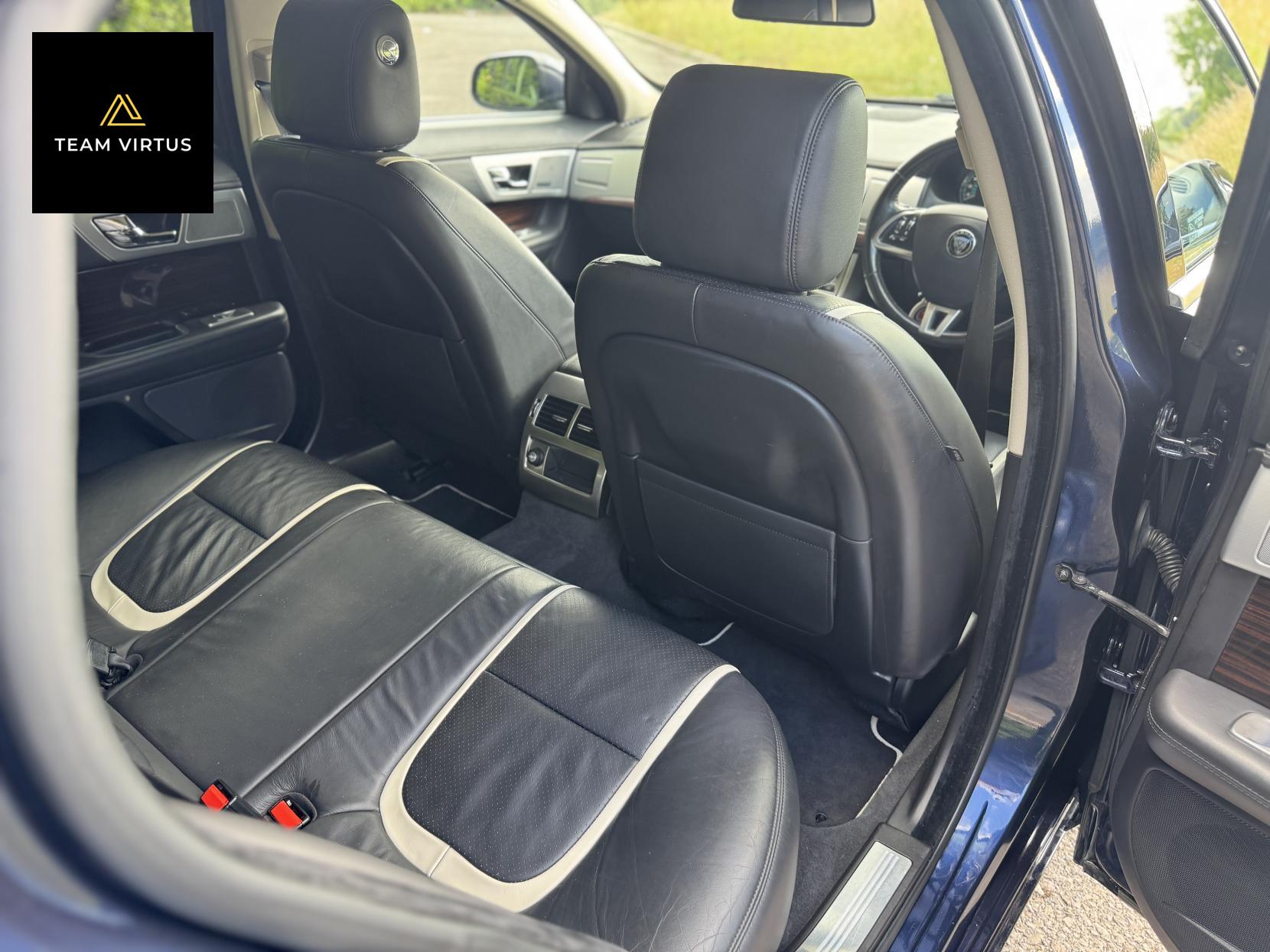 Jaguar XF 2.2d Portfolio Sportbrake 5dr Diesel Auto Euro 5 (s/s) (200 ps)
