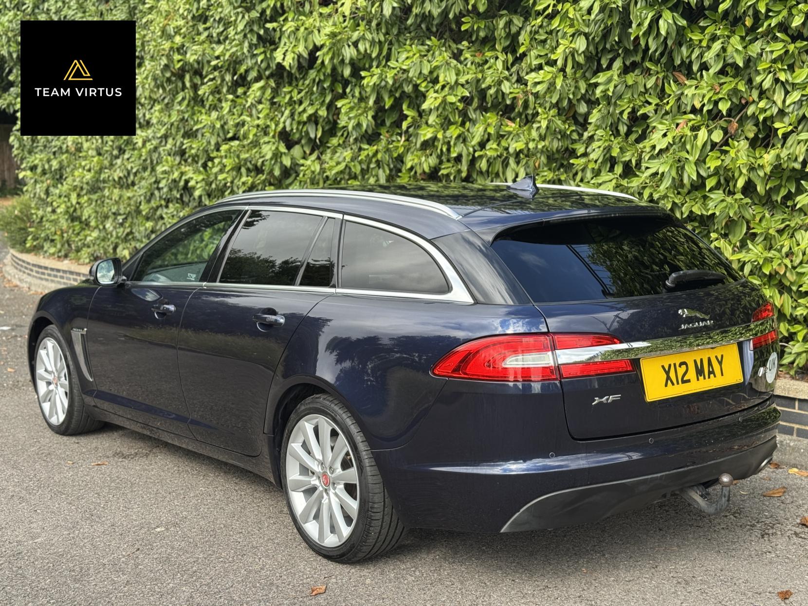 Jaguar XF 2.2d Portfolio Sportbrake 5dr Diesel Auto Euro 5 (s/s) (200 ps)