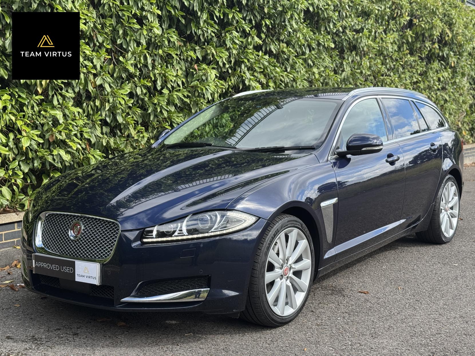 Jaguar XF 2.2d Portfolio Sportbrake 5dr Diesel Auto Euro 5 (s/s) (200 ps)