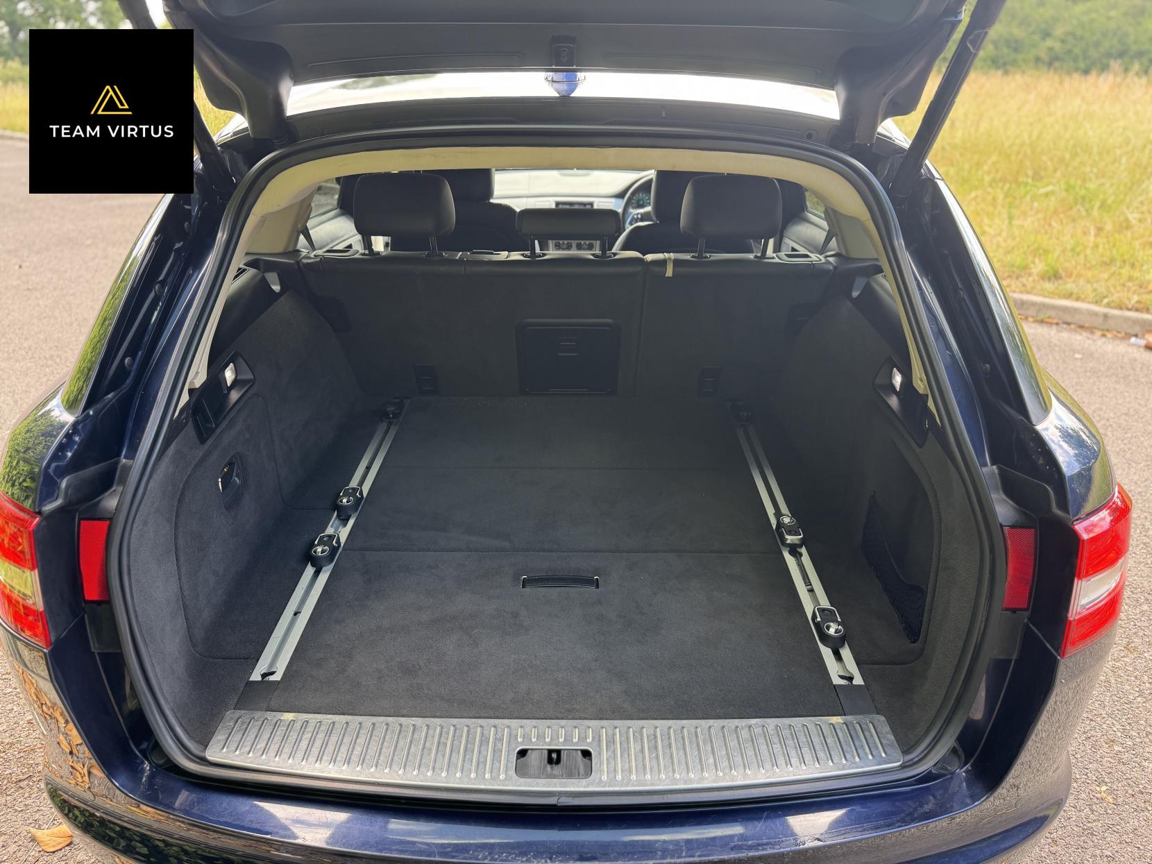 Jaguar XF 2.2d Portfolio Sportbrake 5dr Diesel Auto Euro 5 (s/s) (200 ps)