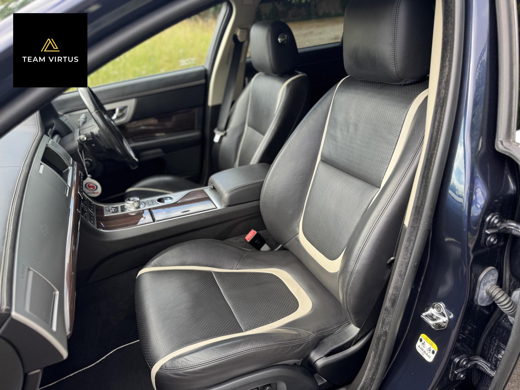 Jaguar XF 2.2d Portfolio Sportbrake 5dr Diesel Auto Euro 5 (s/s) (200 ps)