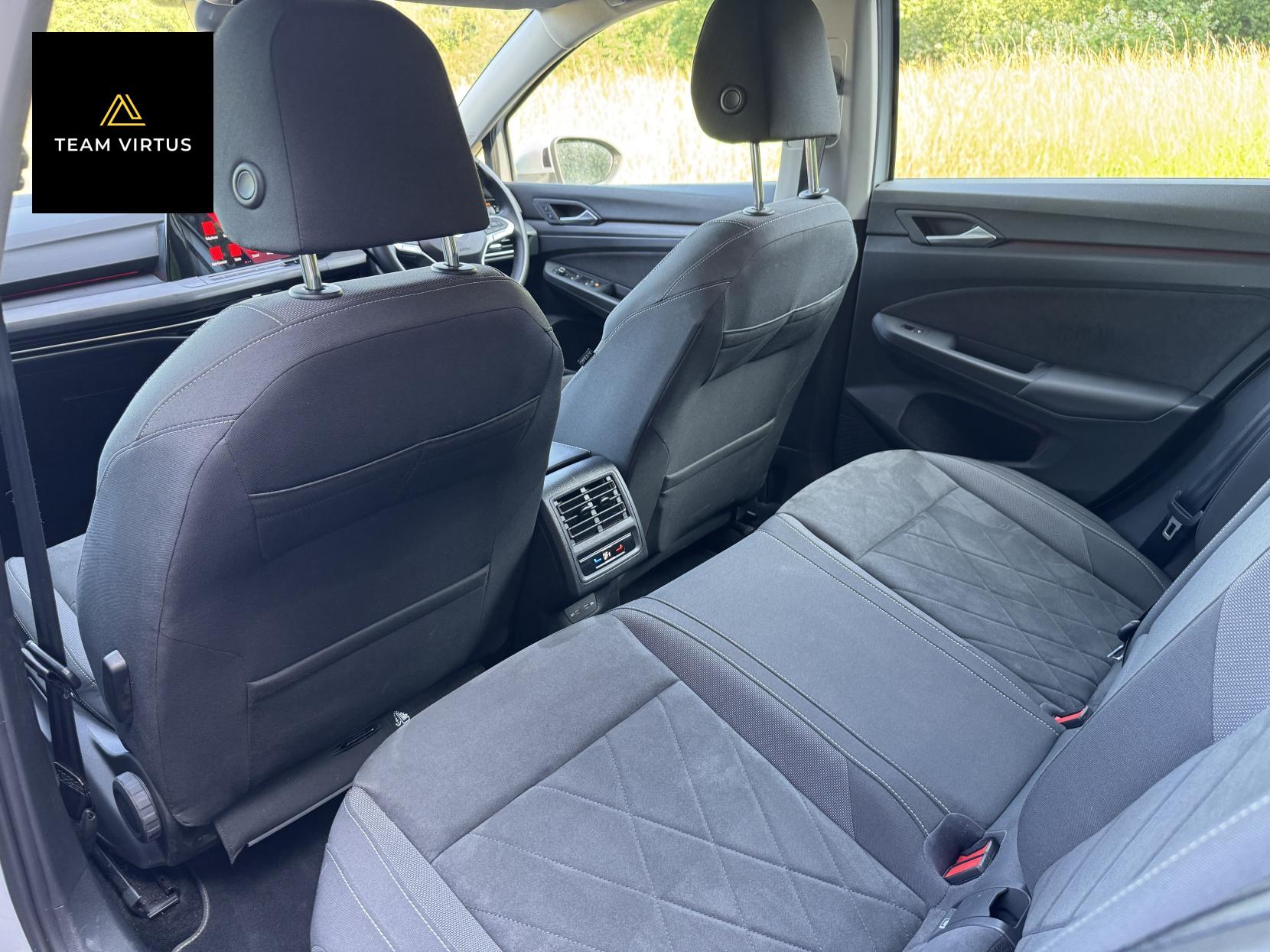 Volkswagen Golf 1.4 TSI 13kWh Style Hatchback 5dr Petrol Plug-in Hybrid DSG Euro 6 (s/s) (204 ps)