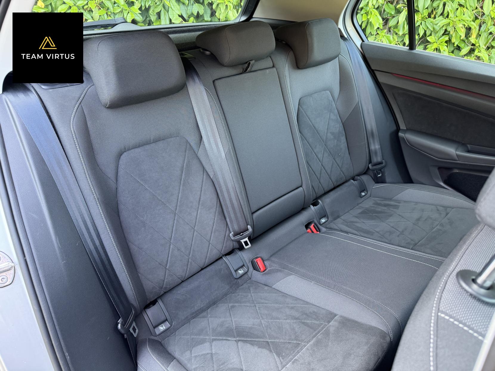 Volkswagen Golf 1.4 TSI 13kWh Style Hatchback 5dr Petrol Plug-in Hybrid DSG Euro 6 (s/s) (204 ps)