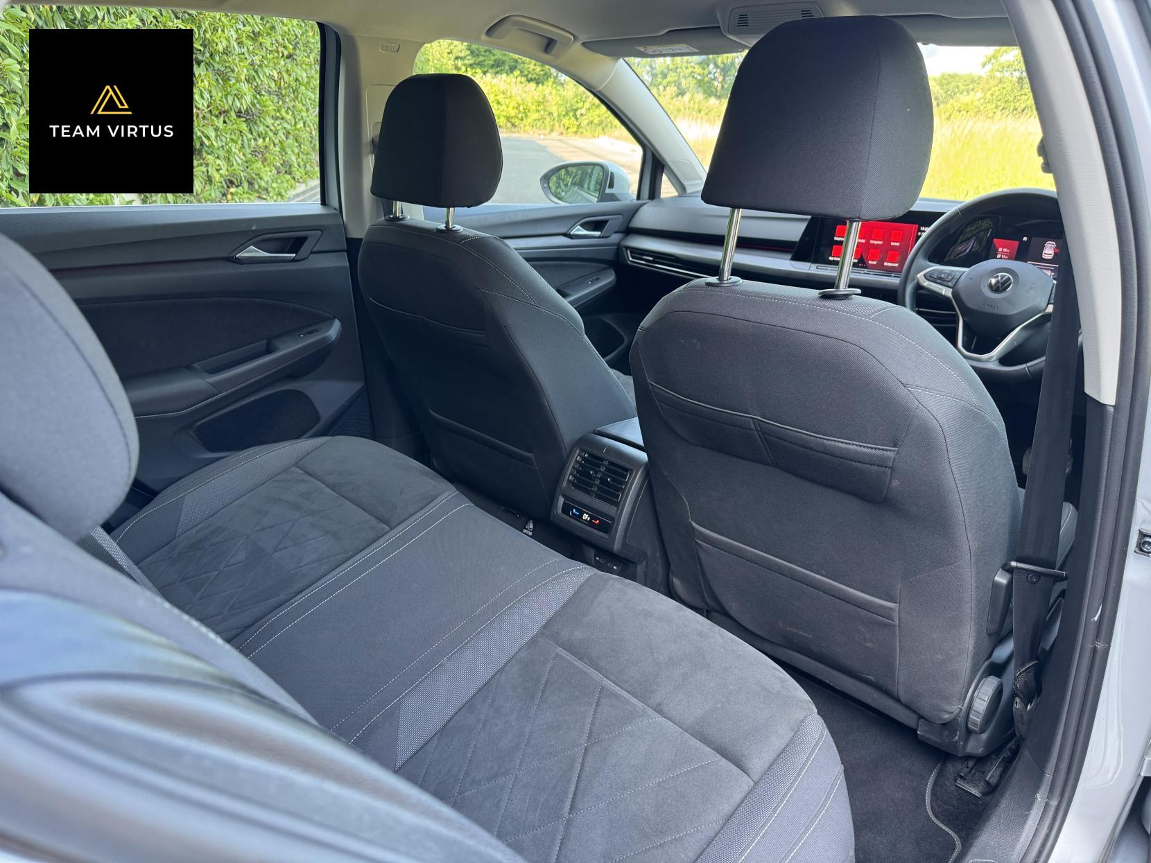 Volkswagen Golf 1.4 TSI 13kWh Style Hatchback 5dr Petrol Plug-in Hybrid DSG Euro 6 (s/s) (204 ps)