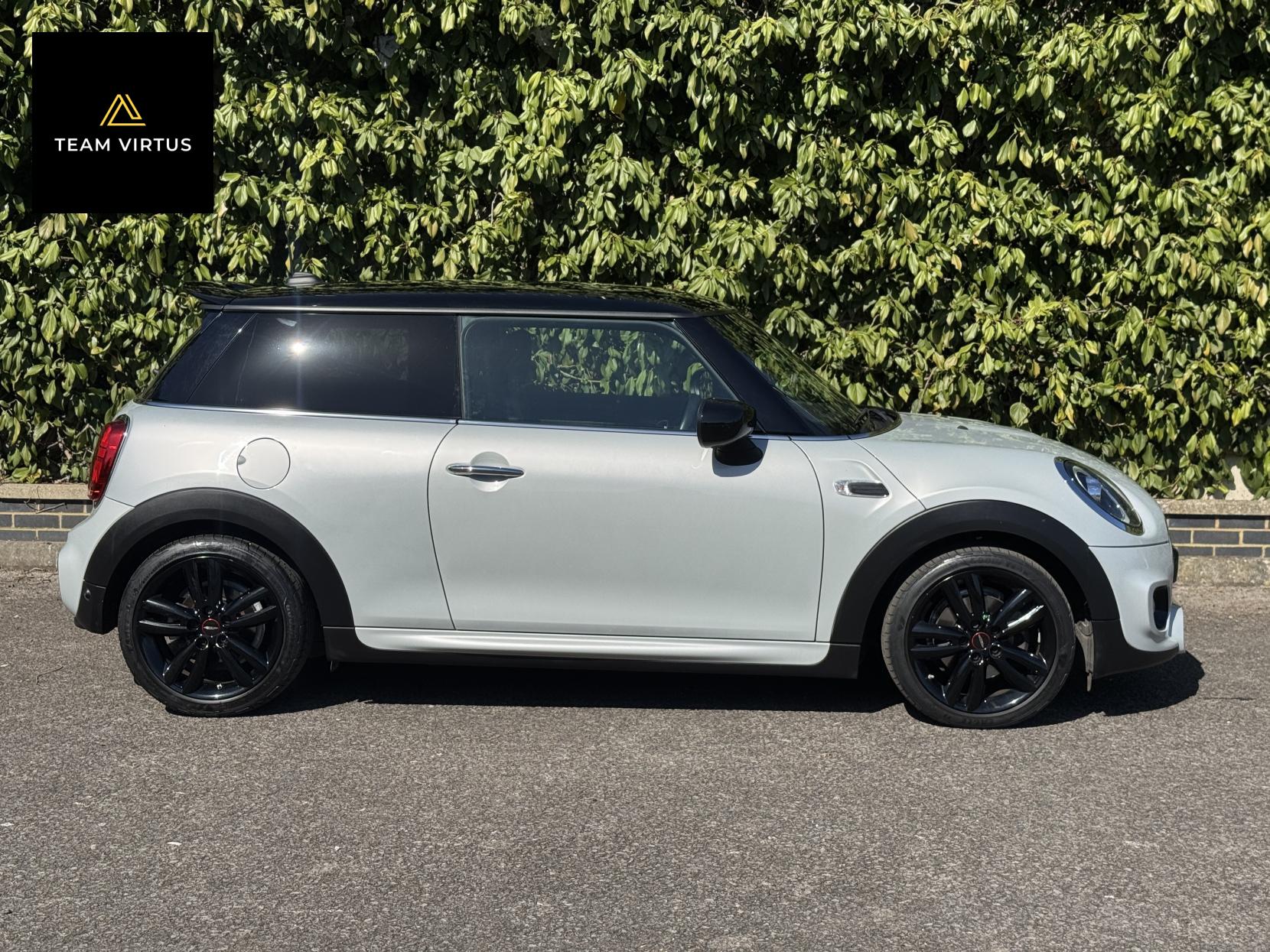 MINI Hatch 1.5 Cooper Sport Hatchback 3dr Petrol Steptronic Euro 6 (s/s) (136 ps)