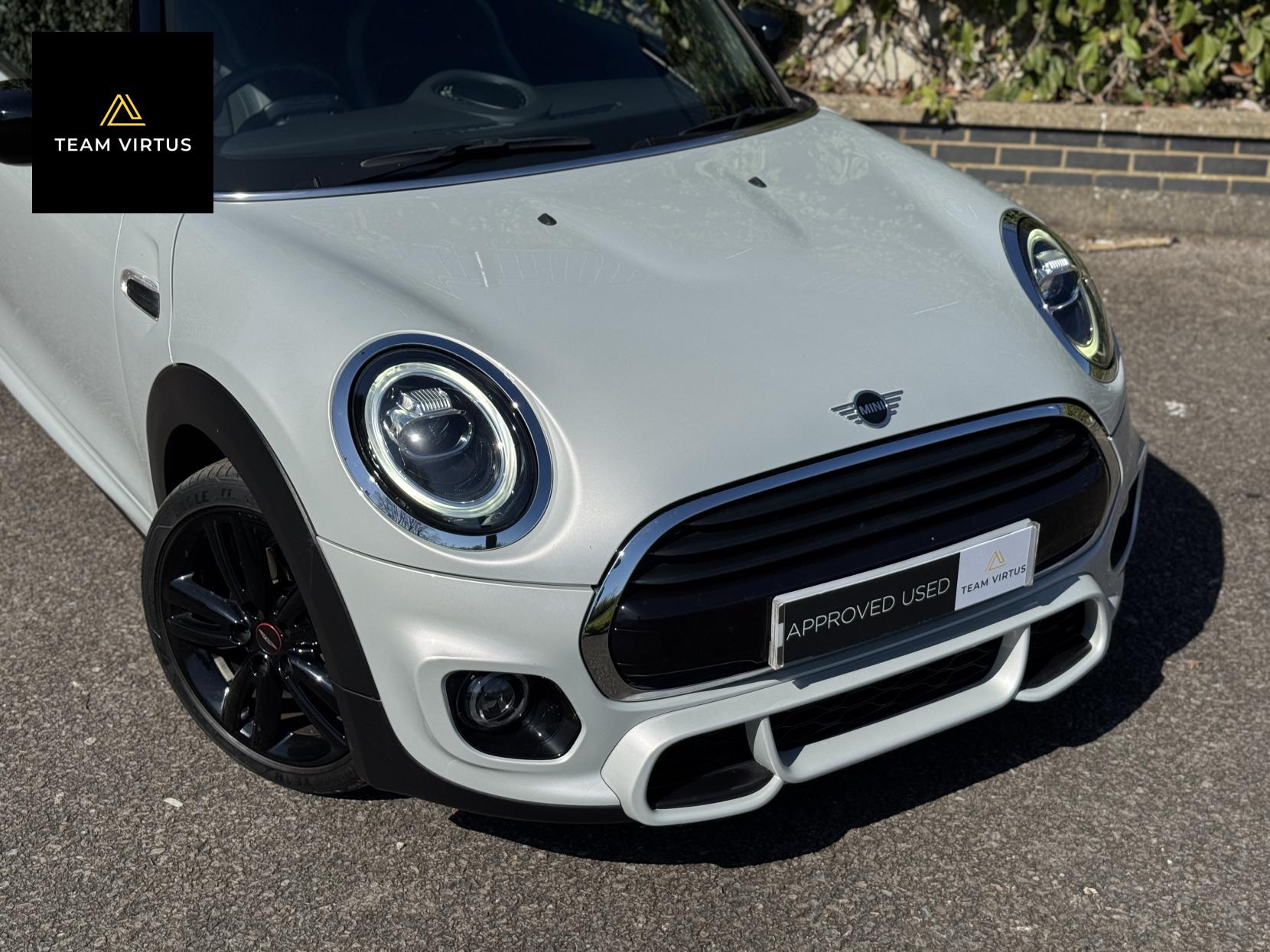 MINI Hatch 1.5 Cooper Sport Hatchback 3dr Petrol Steptronic Euro 6 (s/s) (136 ps)