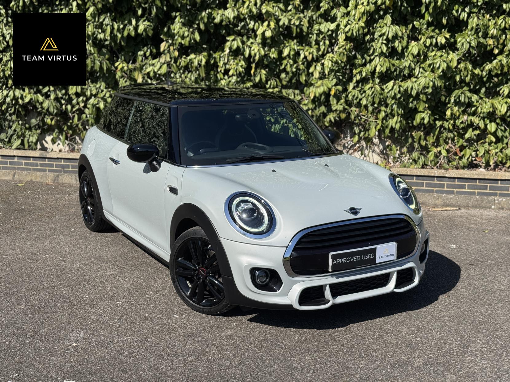 MINI Hatch 1.5 Cooper Sport Hatchback 3dr Petrol Steptronic Euro 6 (s/s) (136 ps)