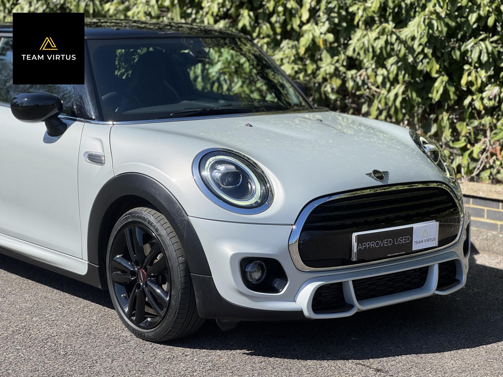 MINI Hatch 1.5 Cooper Sport Hatchback 3dr Petrol Steptronic Euro 6 (s/s) (136 ps)