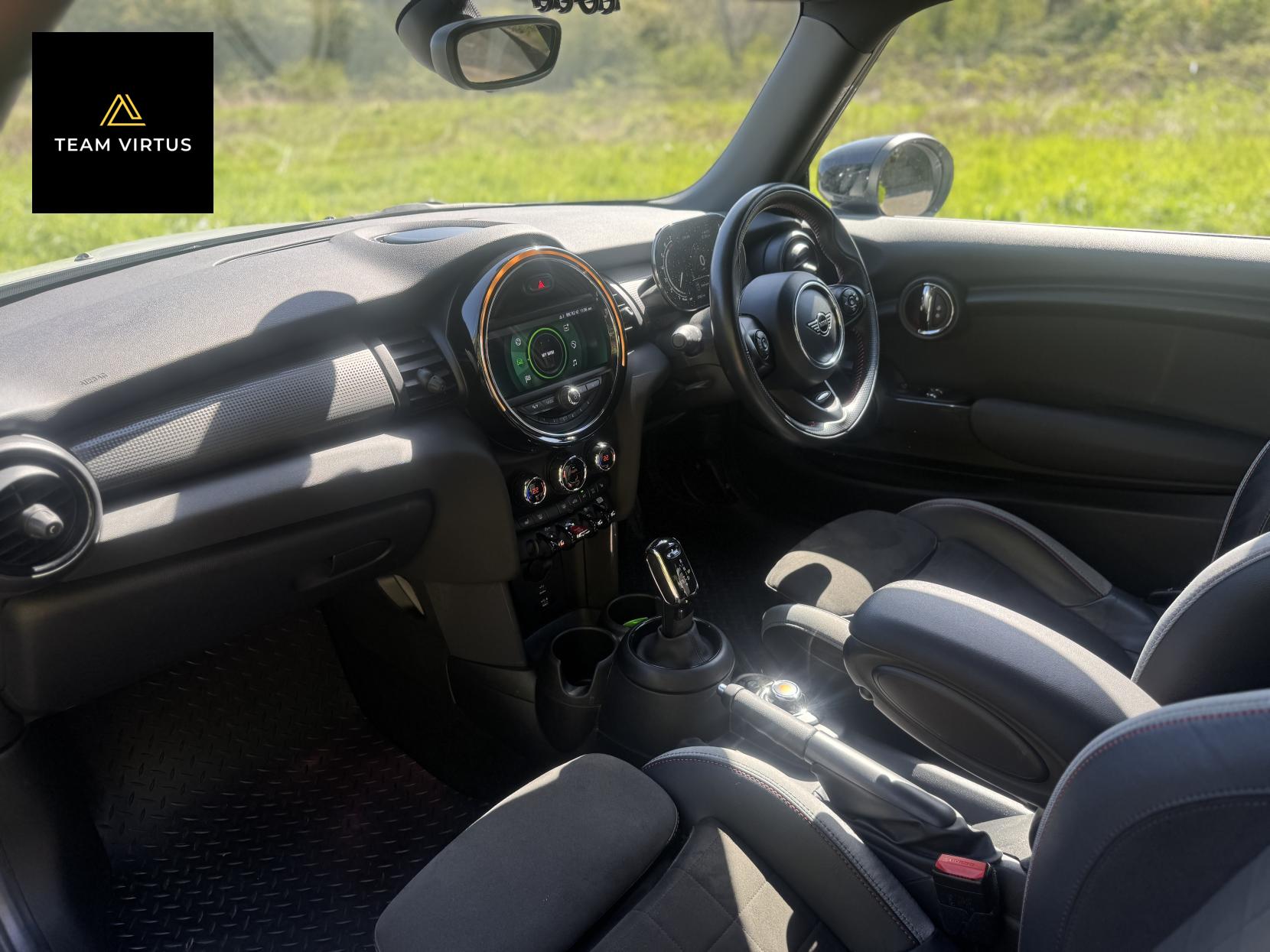 MINI Hatch 1.5 Cooper Sport Hatchback 3dr Petrol Steptronic Euro 6 (s/s) (136 ps)