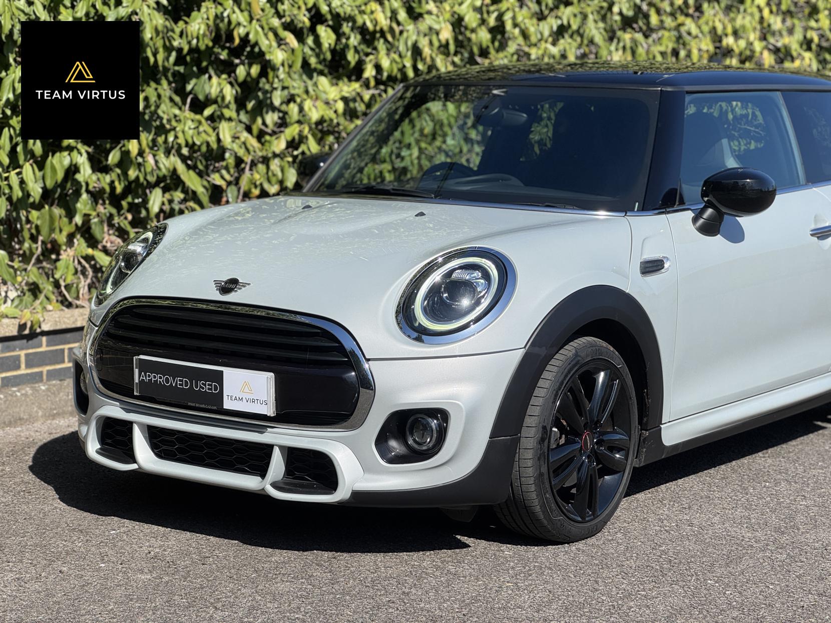 MINI Hatch 1.5 Cooper Sport Hatchback 3dr Petrol Steptronic Euro 6 (s/s) (136 ps)