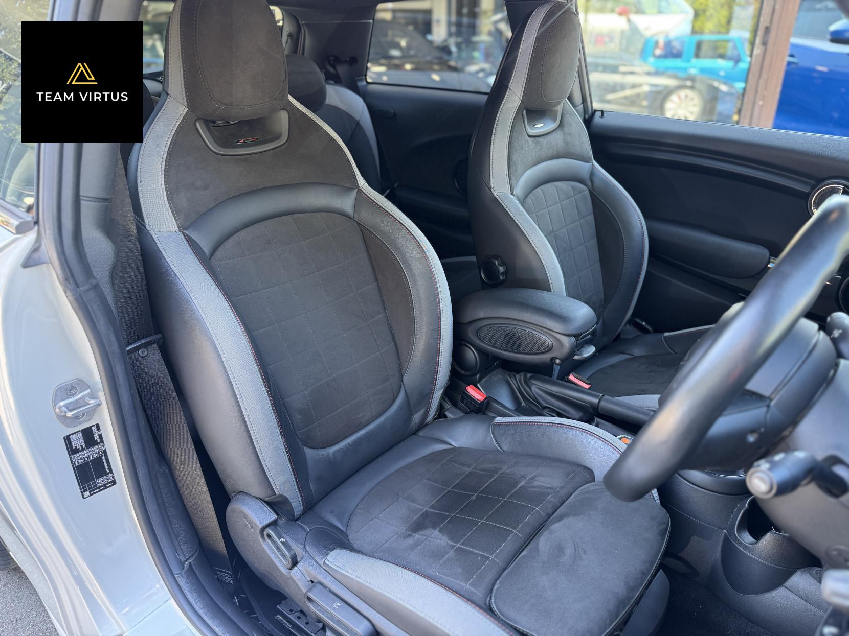 MINI Hatch 1.5 Cooper Sport Hatchback 3dr Petrol Steptronic Euro 6 (s/s) (136 ps)