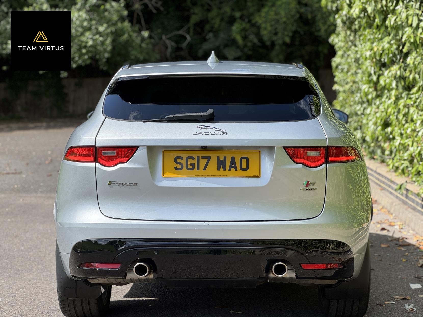 Jaguar F-PACE 3.0 D300 V6 S SUV 5dr Diesel Auto AWD Euro 6 (s/s) (300 ps)
