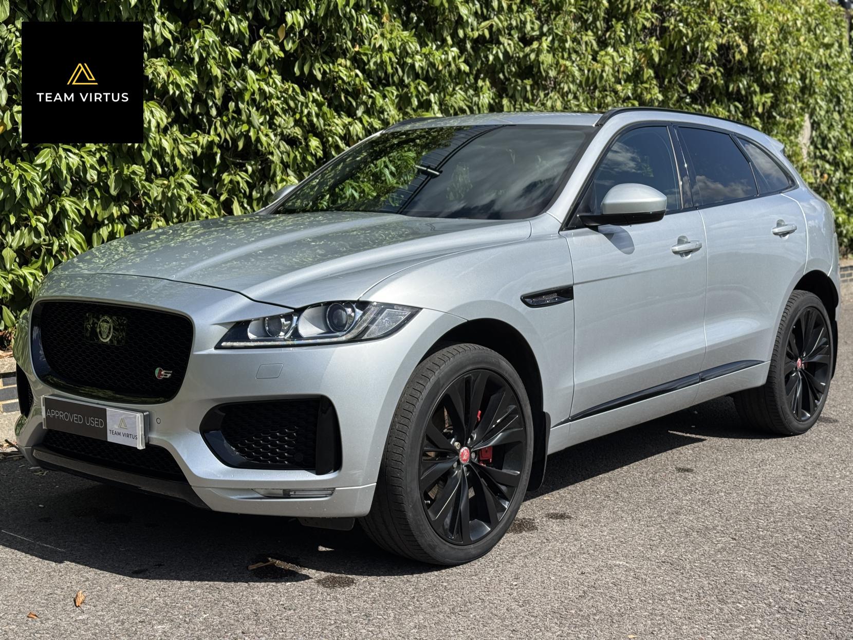 Jaguar F-PACE 3.0 D300 V6 S SUV 5dr Diesel Auto AWD Euro 6 (s/s) (300 ps)