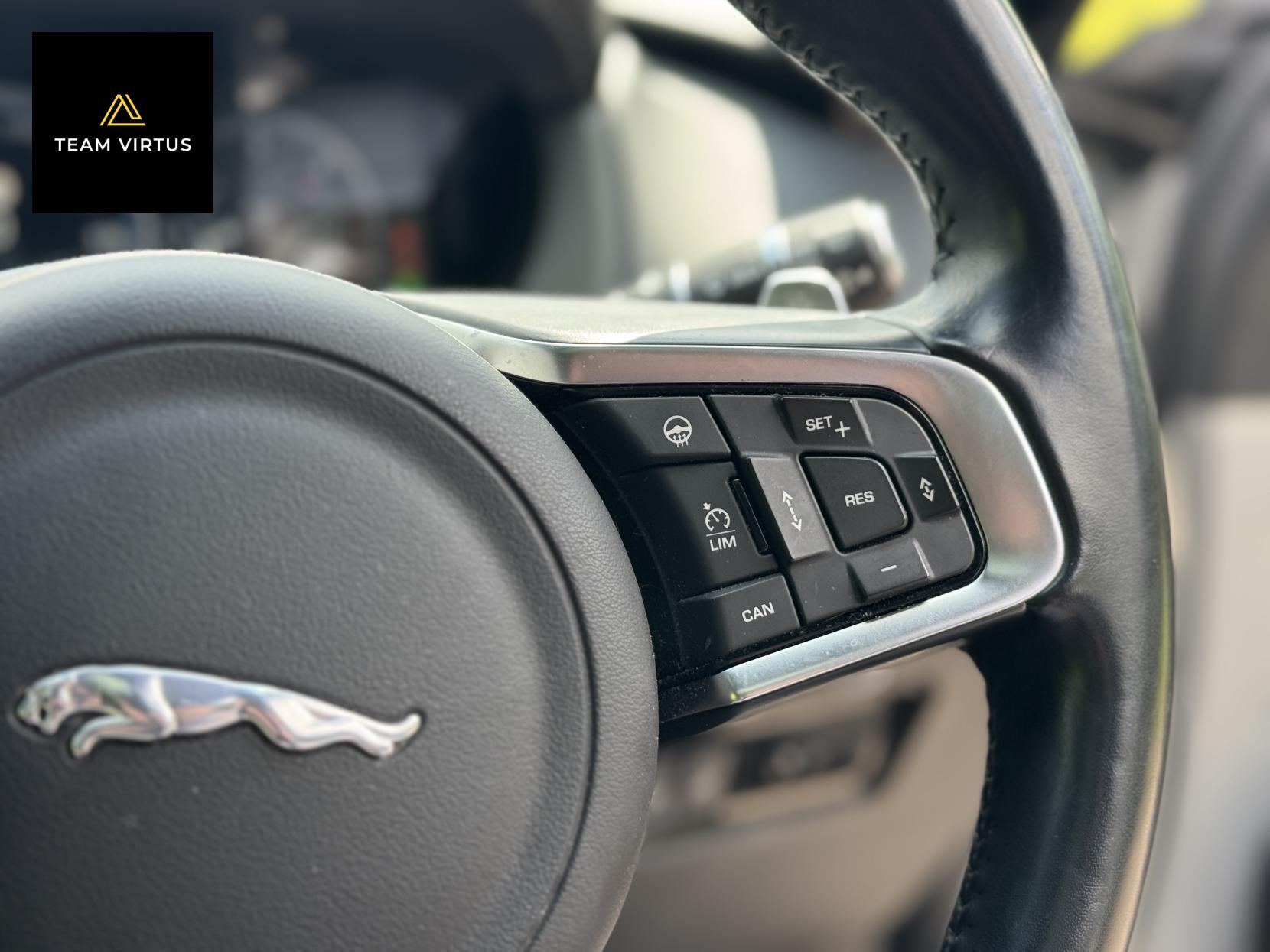 Jaguar F-PACE 3.0 D300 V6 S SUV 5dr Diesel Auto AWD Euro 6 (s/s) (300 ps)