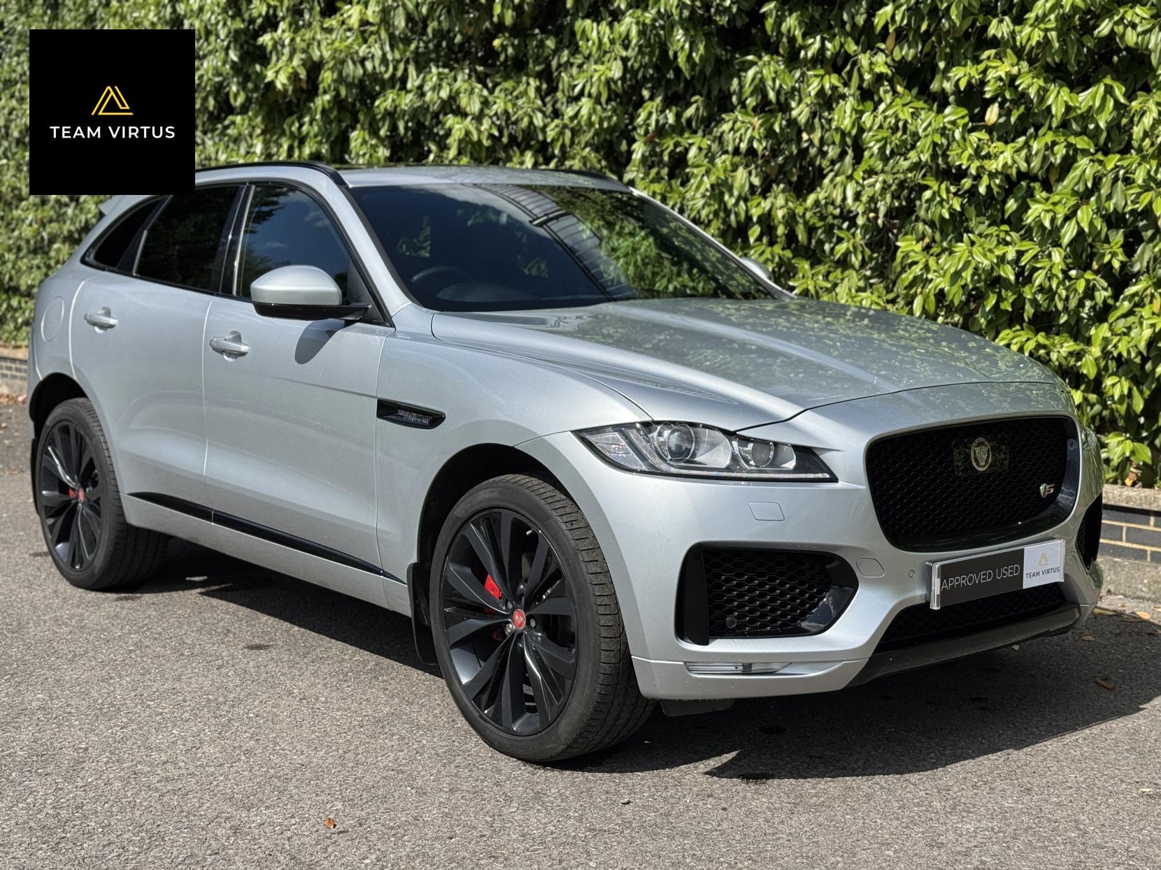 Jaguar F-PACE 3.0 D300 V6 S SUV 5dr Diesel Auto AWD Euro 6 (s/s) (300 ps)
