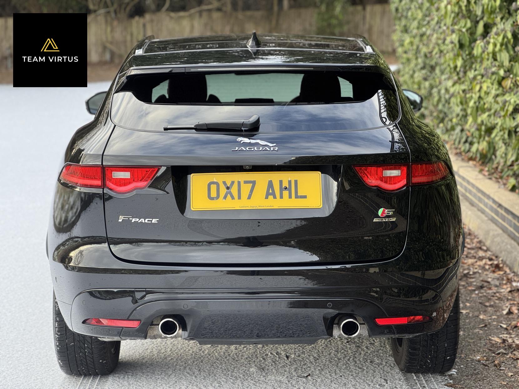 Jaguar F-PACE 3.0 S 375 s/c 3.0 V6 S SUV 5dr Petrol Auto AWD Euro 6 (s/s) (380 ps)