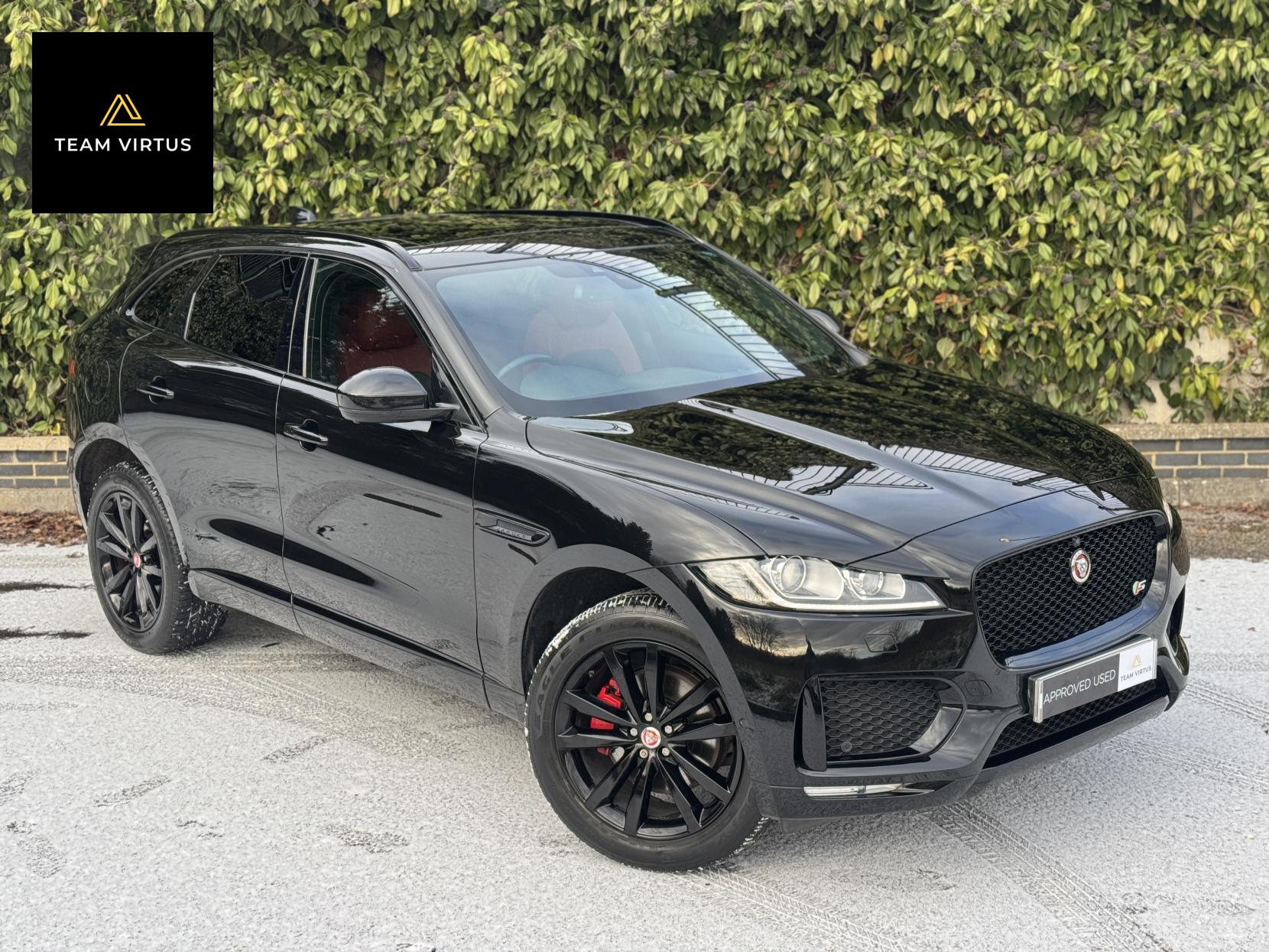 Jaguar F-PACE 3.0 S 375 s/c 3.0 V6 S SUV 5dr Petrol Auto AWD Euro 6 (s/s) (380 ps)