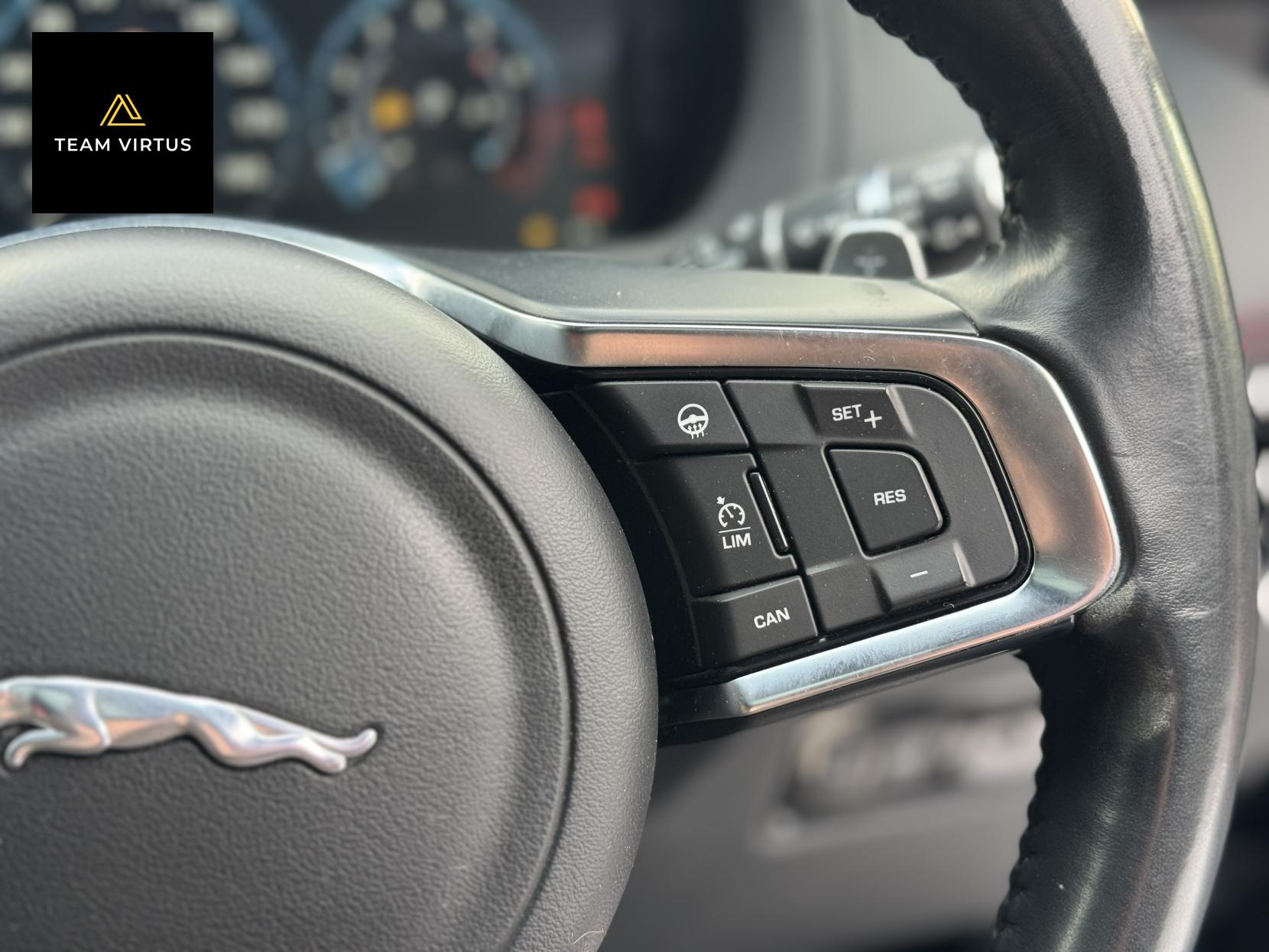 Jaguar F-PACE 3.0 S 375 s/c 3.0 V6 S SUV 5dr Petrol Auto AWD Euro 6 (s/s) (380 ps)