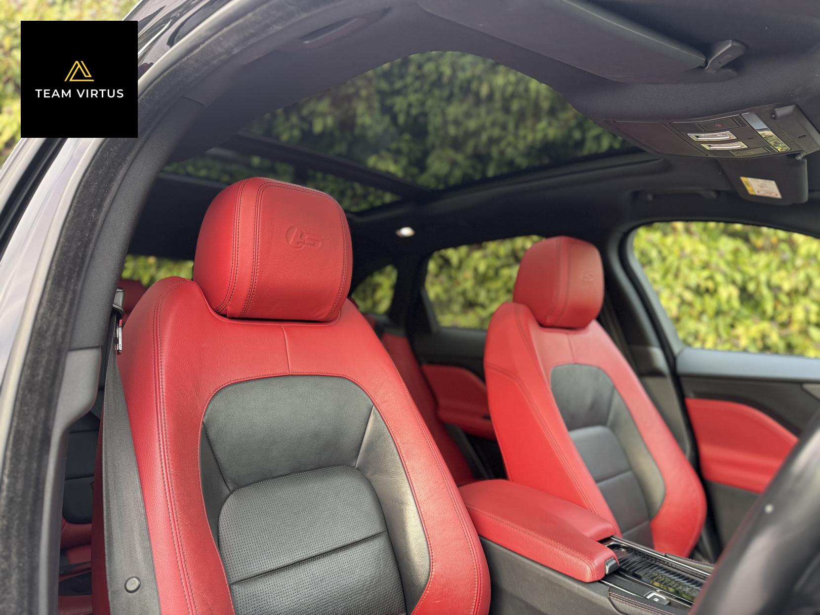 Jaguar F-PACE 3.0 S 375 s/c 3.0 V6 S SUV 5dr Petrol Auto AWD Euro 6 (s/s) (380 ps)