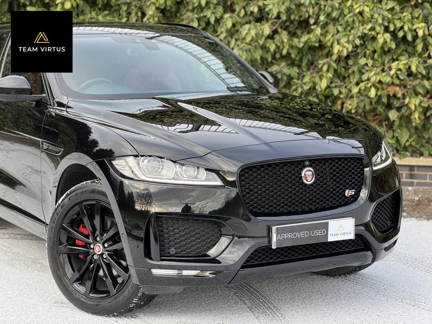 Jaguar F-PACE 3.0 S 375 s/c 3.0 V6 S SUV 5dr Petrol Auto AWD Euro 6 (s/s) (380 ps)