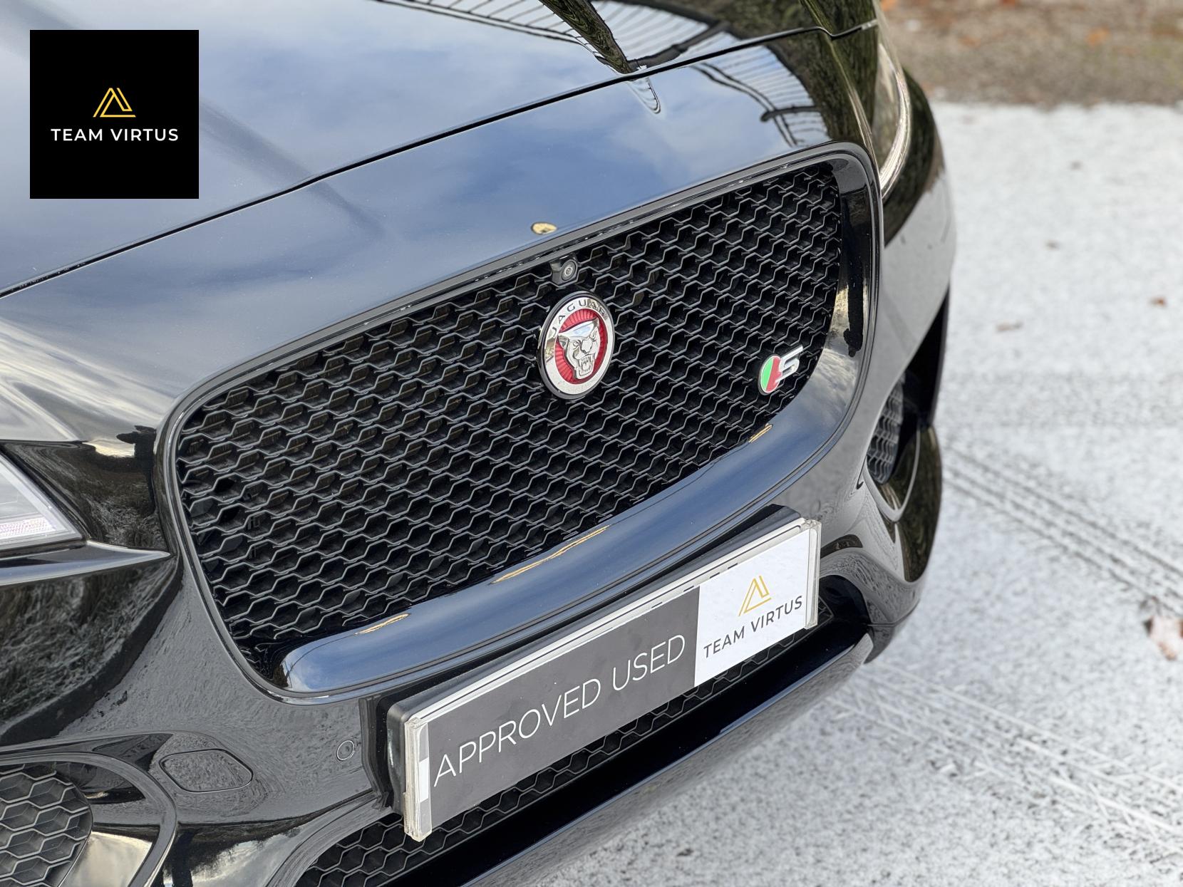 Jaguar F-PACE 3.0 S 375 s/c 3.0 V6 S SUV 5dr Petrol Auto AWD Euro 6 (s/s) (380 ps)