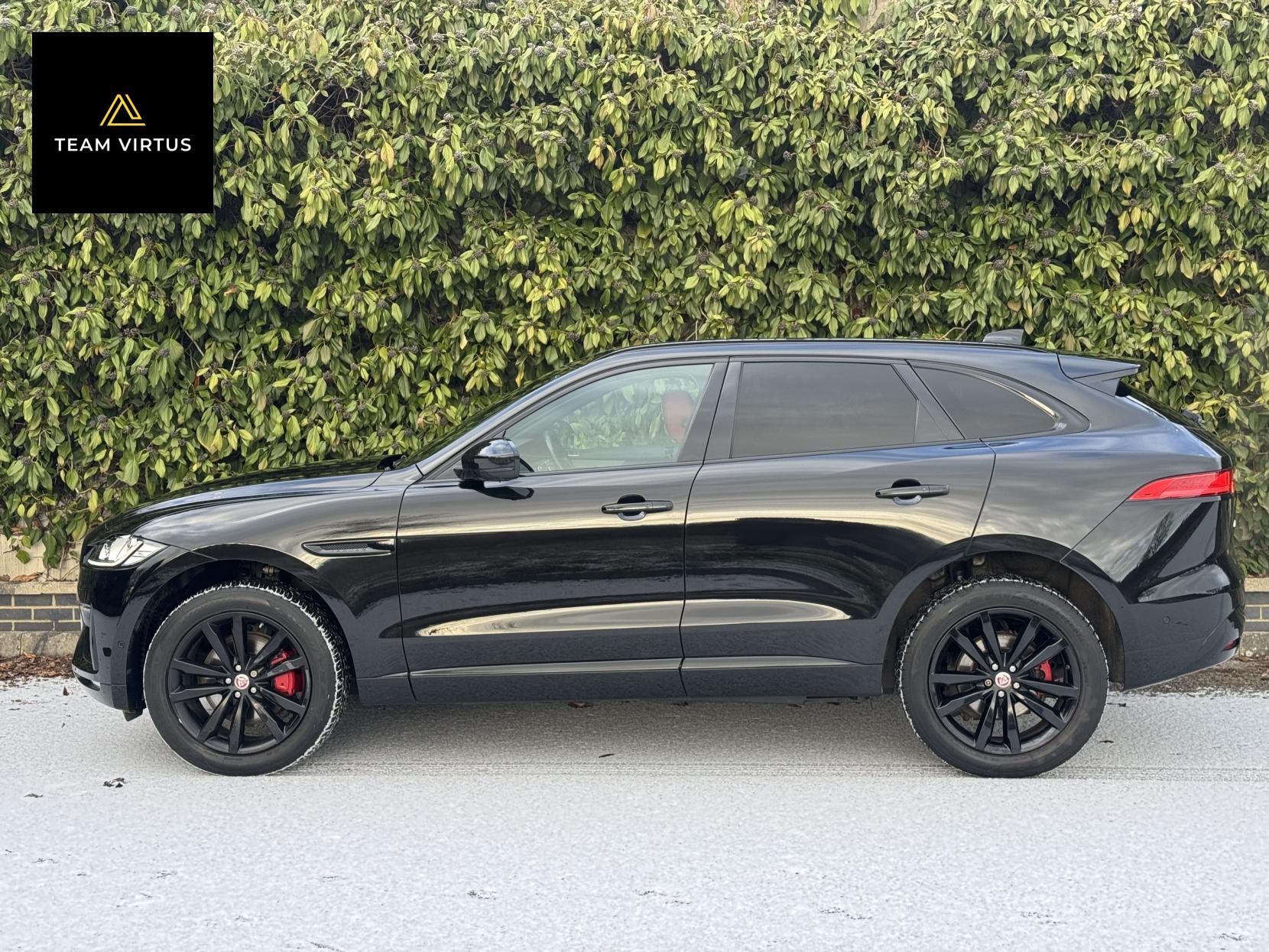 Jaguar F-PACE 3.0 S 375 s/c 3.0 V6 S SUV 5dr Petrol Auto AWD Euro 6 (s/s) (380 ps)