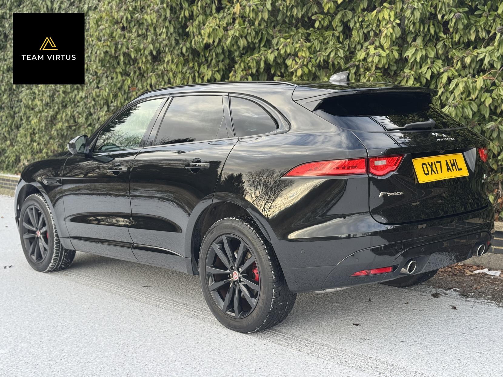 Jaguar F-PACE 3.0 S 375 s/c 3.0 V6 S SUV 5dr Petrol Auto AWD Euro 6 (s/s) (380 ps)