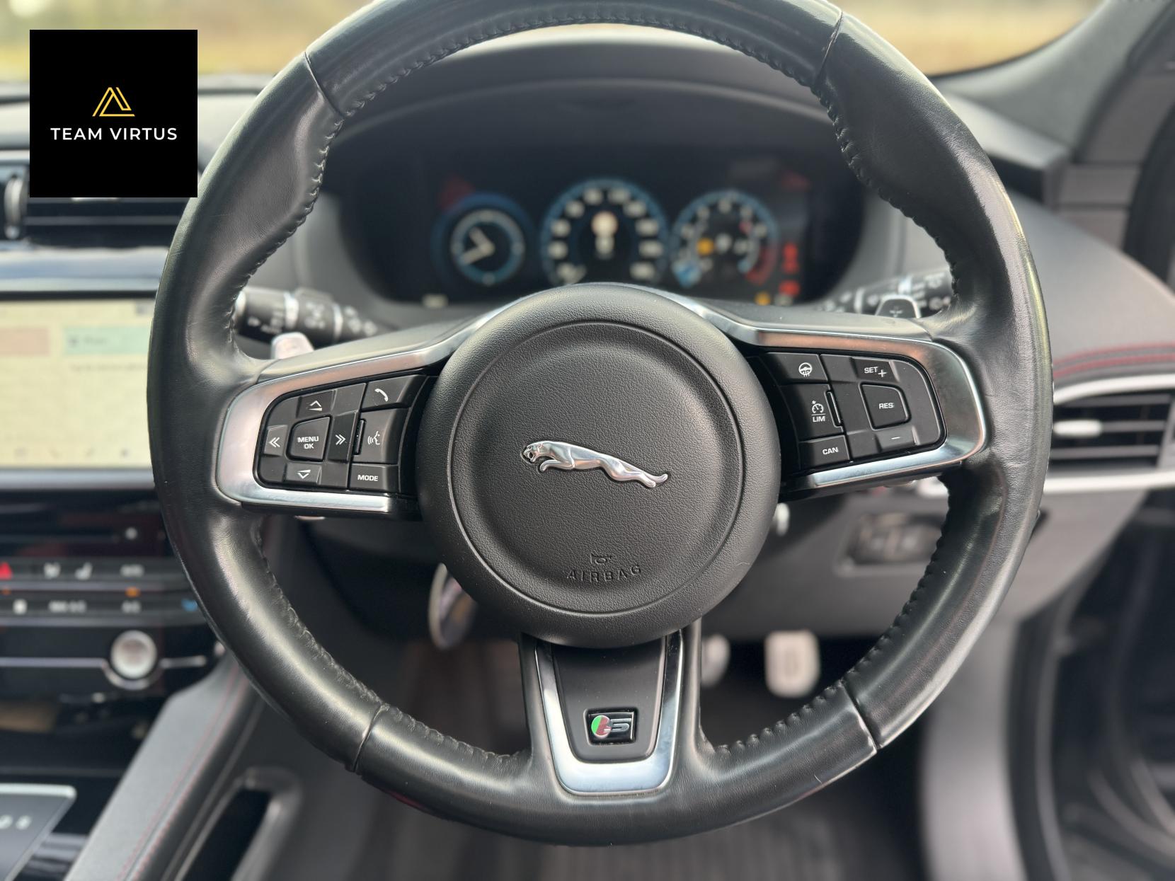 Jaguar F-PACE 3.0 S 375 s/c 3.0 V6 S SUV 5dr Petrol Auto AWD Euro 6 (s/s) (380 ps)