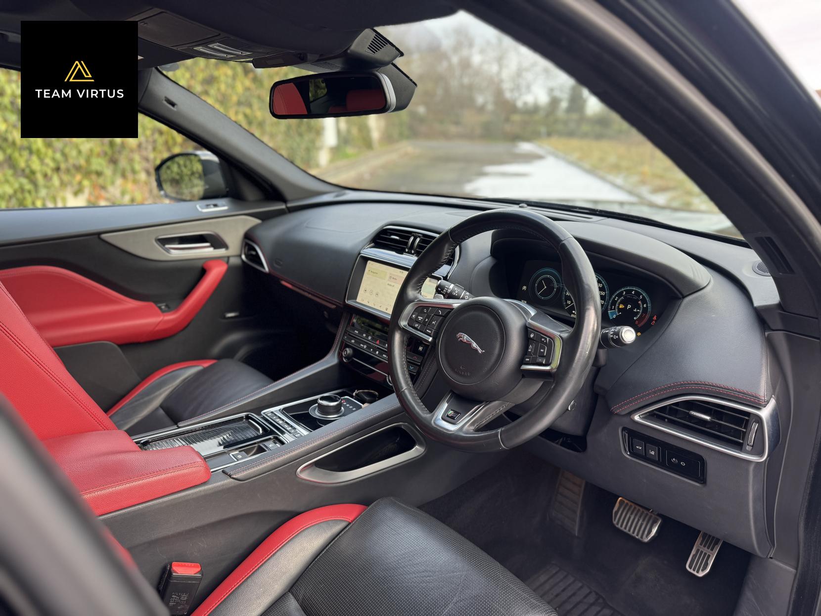 Jaguar F-PACE 3.0 S 375 s/c 3.0 V6 S SUV 5dr Petrol Auto AWD Euro 6 (s/s) (380 ps)