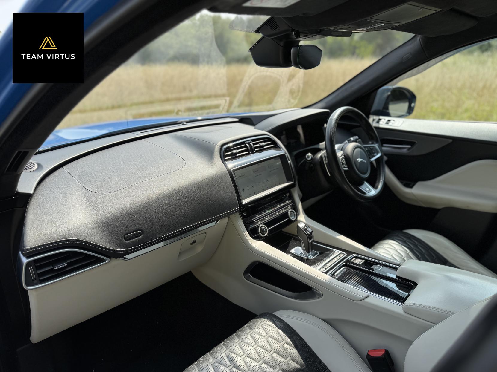 Jaguar F-PACE 5.0 V8 SVR SUV 5dr Petrol Quickshift AWD Euro 6 (s/s) (550 ps)
