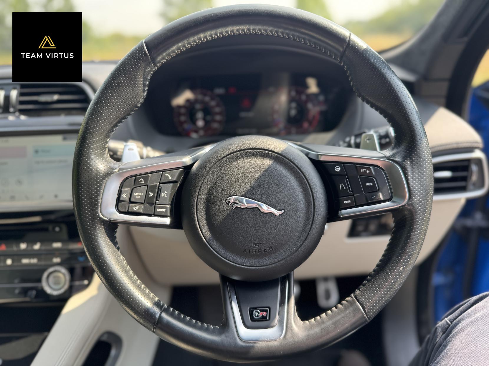 Jaguar F-PACE 5.0 V8 SVR SUV 5dr Petrol Quickshift AWD Euro 6 (s/s) (550 ps)