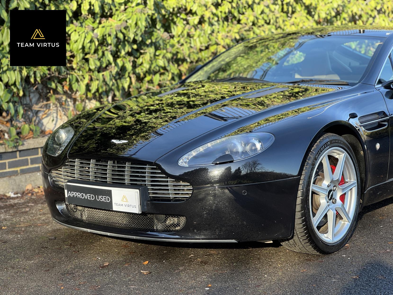 Aston Martin Vantage 4.3 V8 Coupe 2dr Petrol Manual Euro 4 (380 bhp)