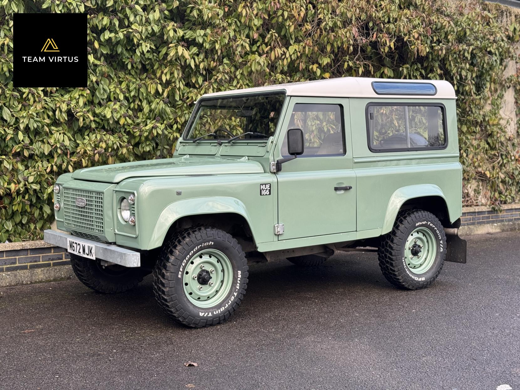 Land Rover Defender 90 300tdi