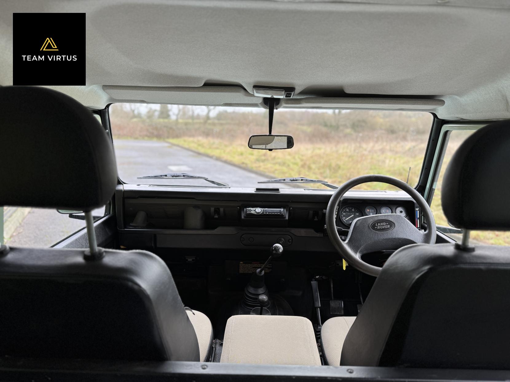 Land Rover Defender 90 300tdi