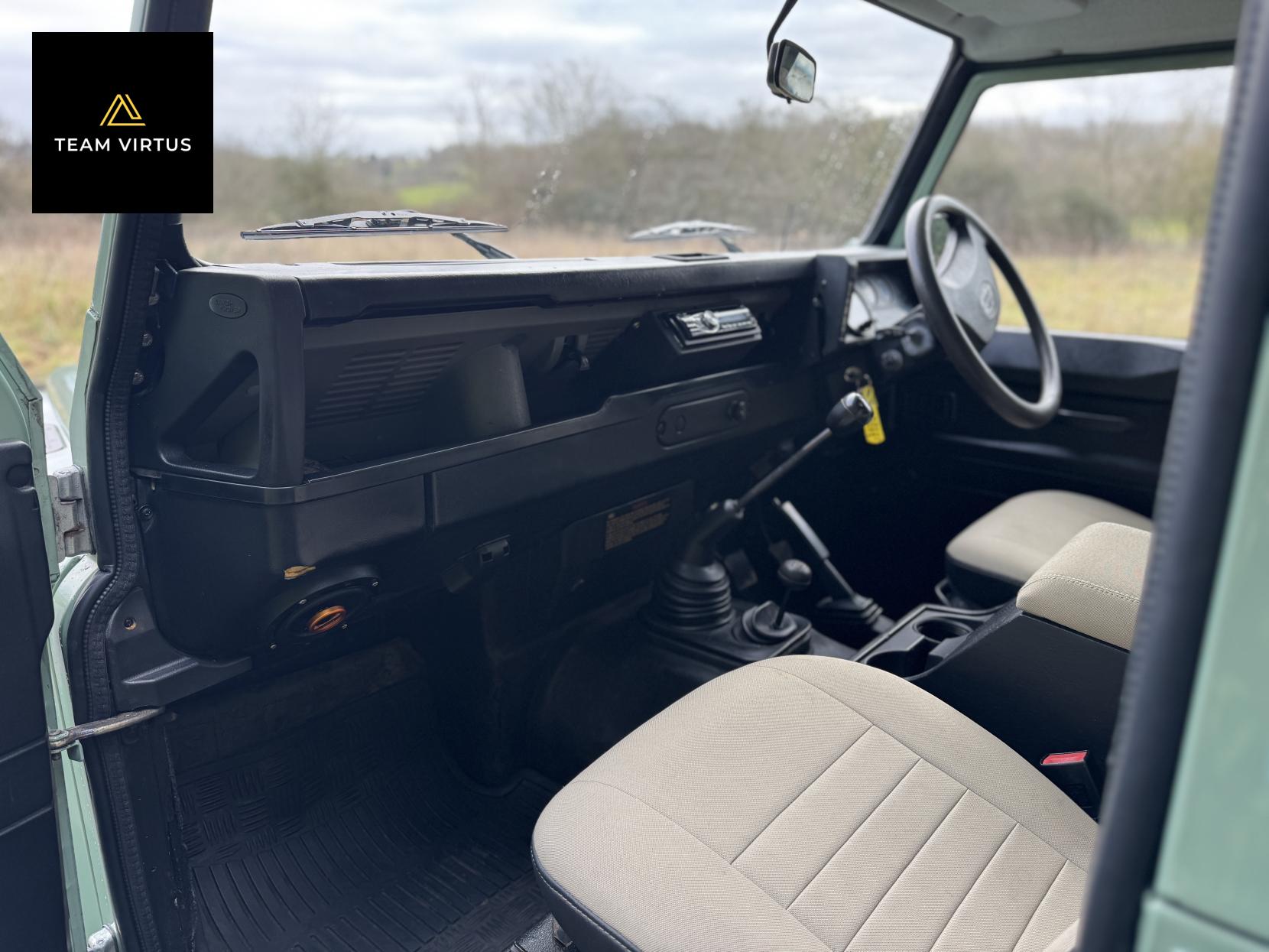Land Rover Defender 90 300tdi