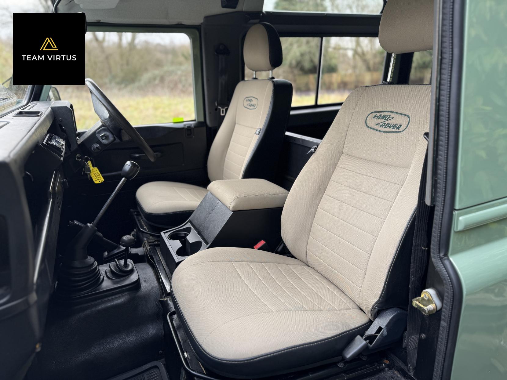 Land Rover Defender 90 300tdi