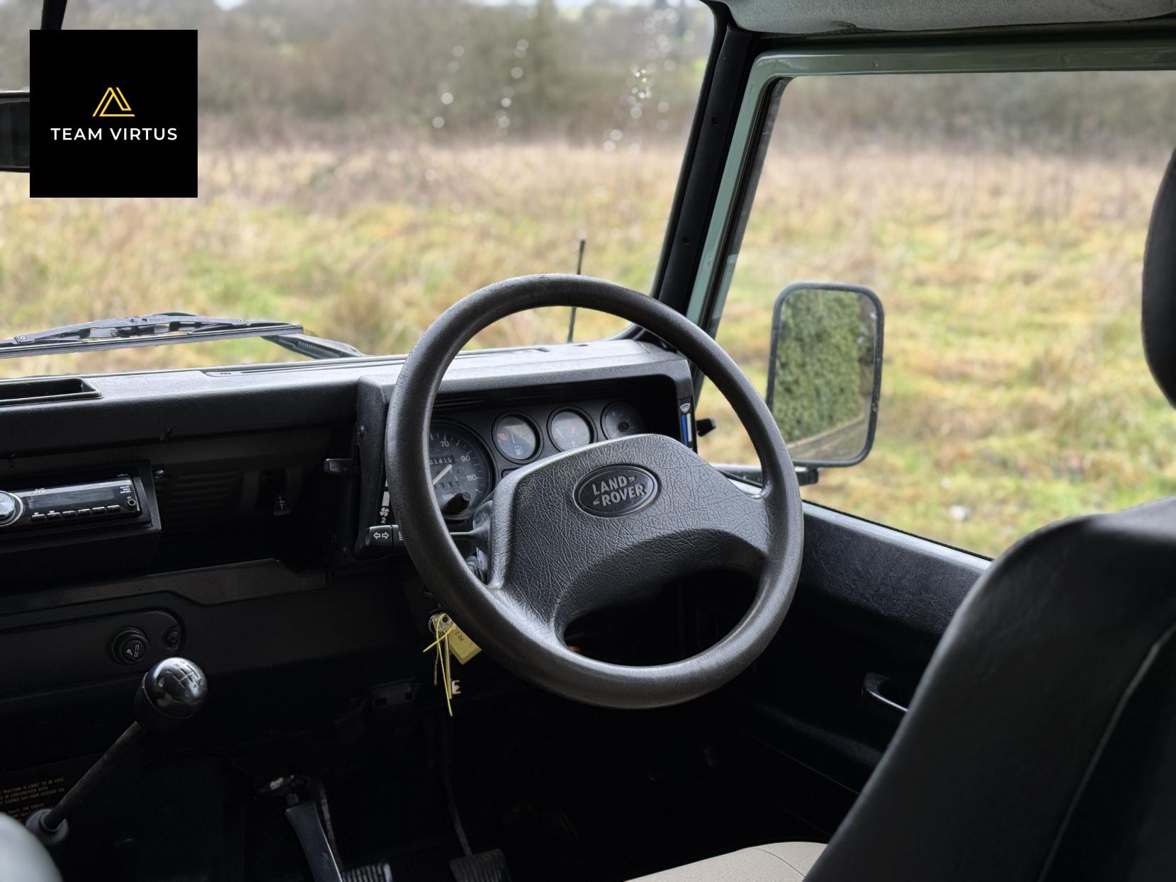 Land Rover Defender 90 300tdi