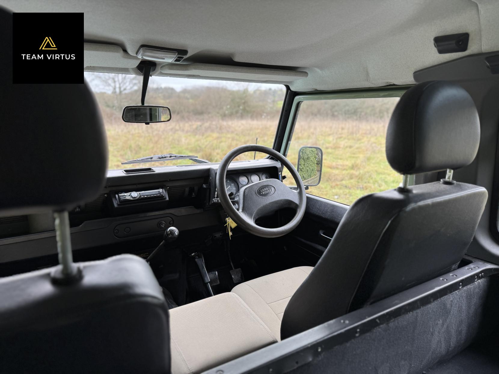 Land Rover Defender 90 300tdi