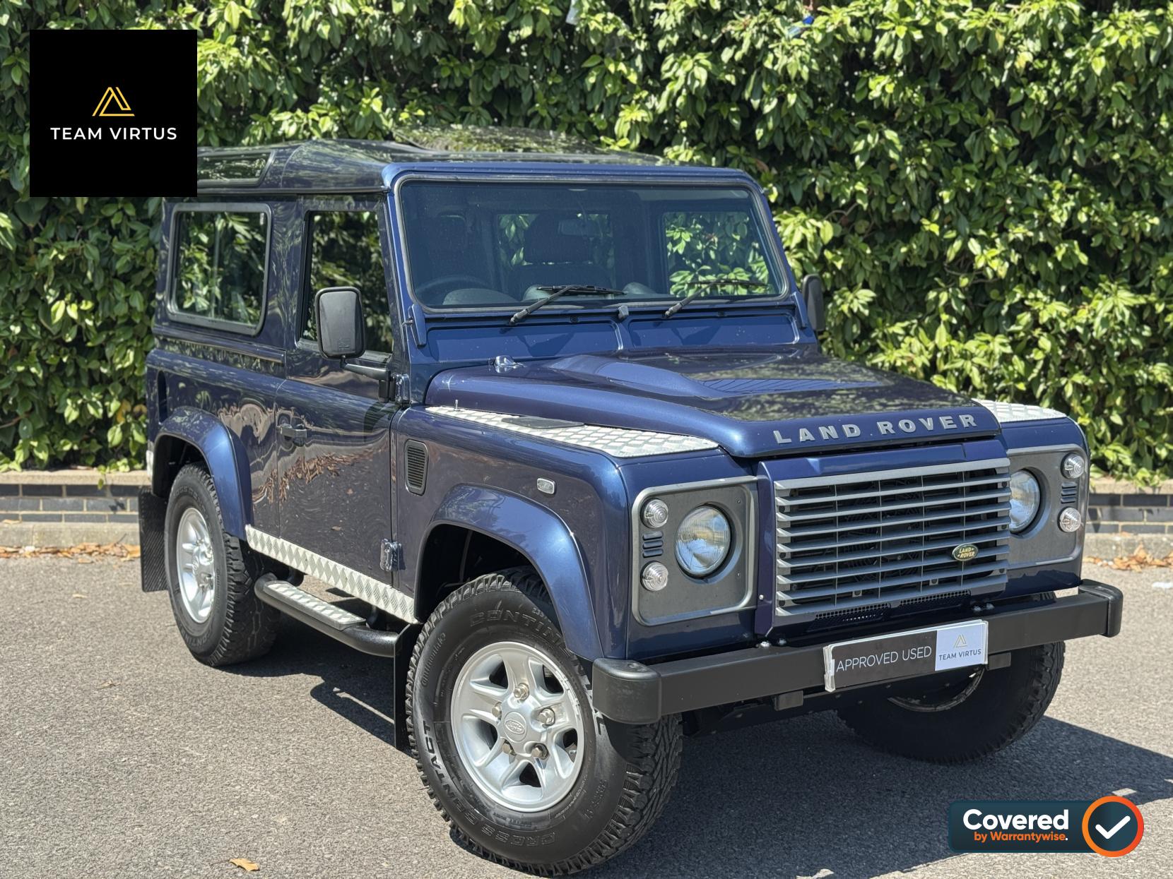 Land Rover Defender 90 2.4 TDCi XS SUV 3dr Diesel Manual 4WD SWB Euro 4 (122 bhp)