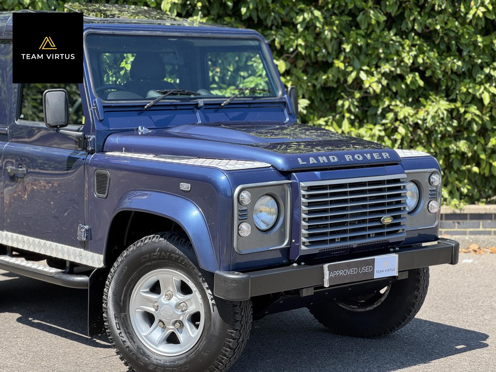 Land Rover Defender 90 2.4 TDCi XS SUV 3dr Diesel Manual 4WD SWB Euro 4 (122 bhp)