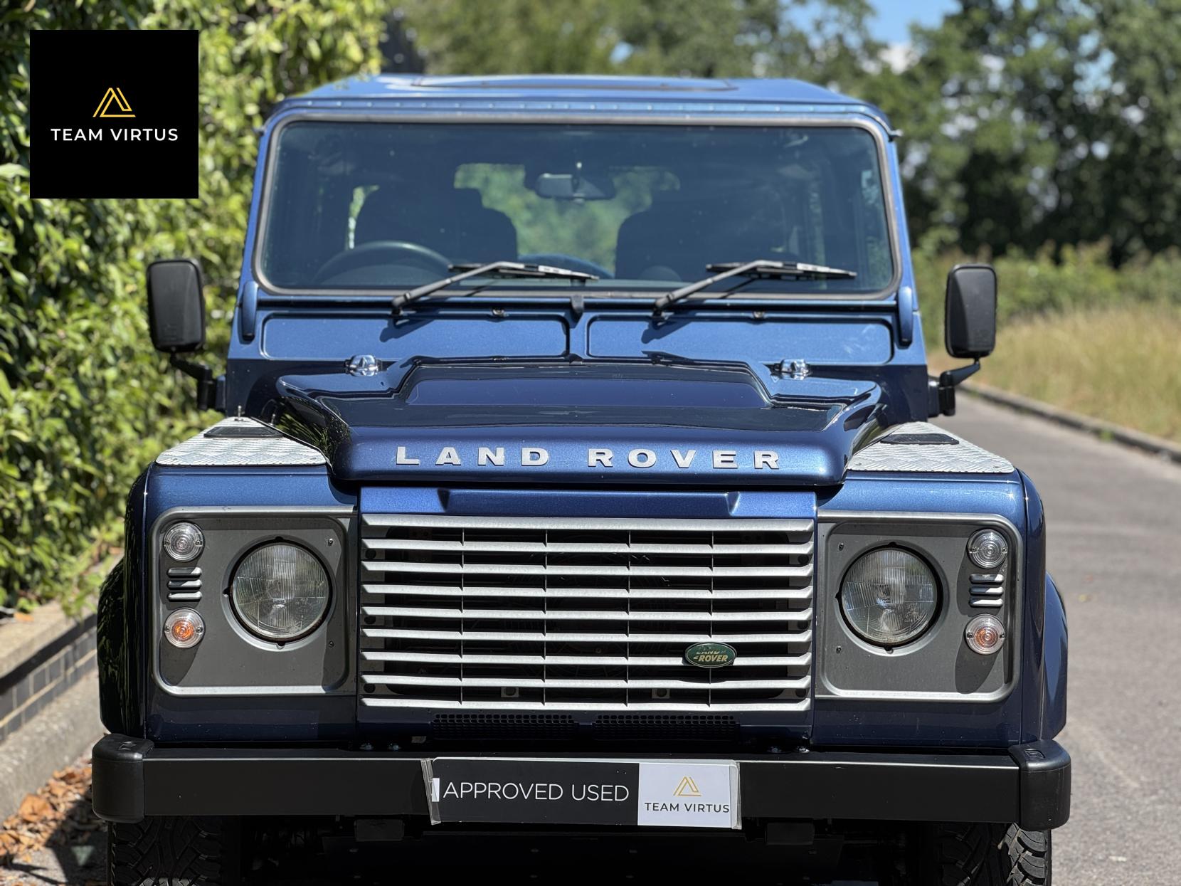 Land Rover Defender 90 2.4 TDCi XS SUV 3dr Diesel Manual 4WD SWB Euro 4 (122 bhp)