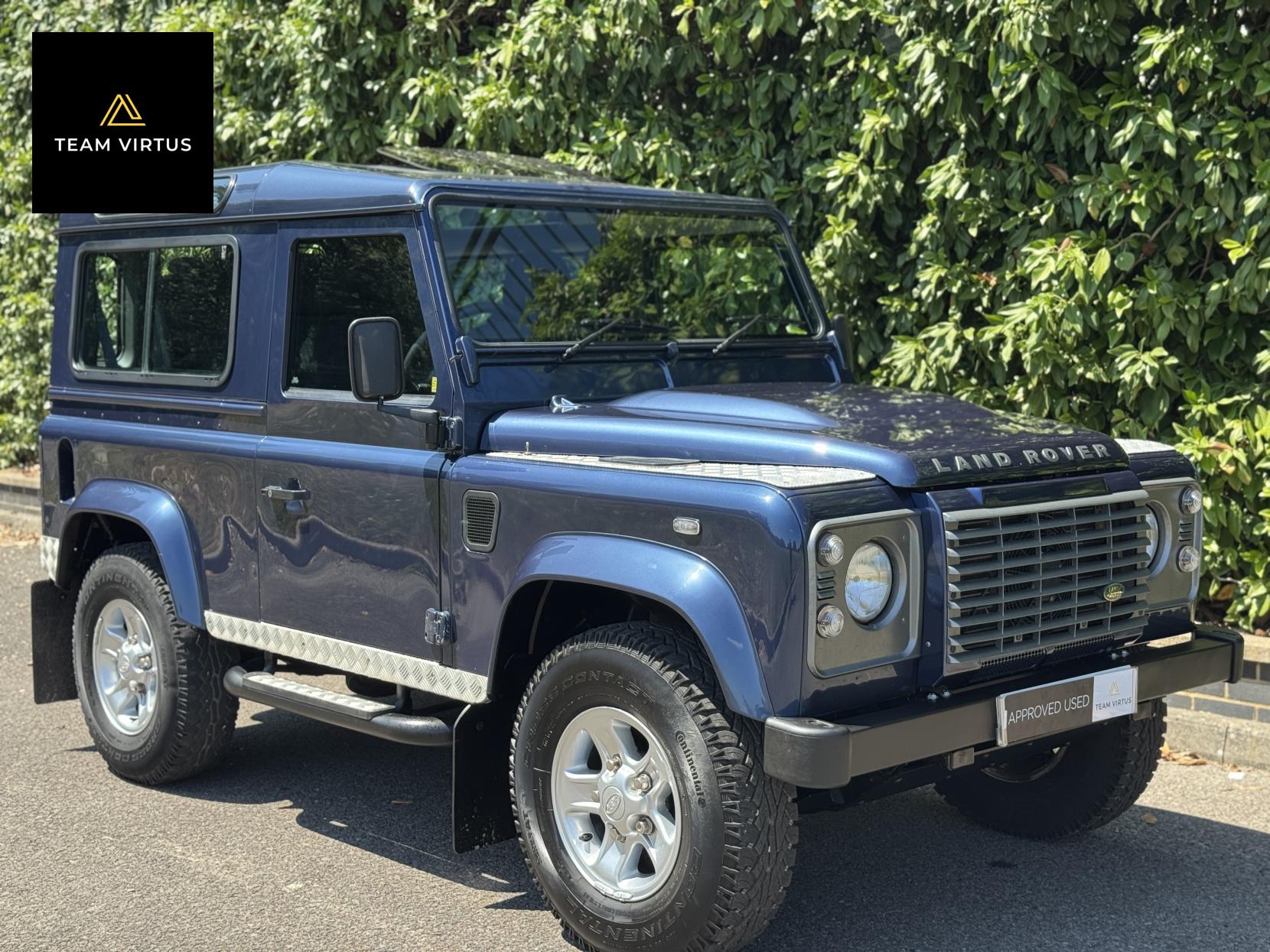 Land Rover Defender 90 2.4 TDCi XS SUV 3dr Diesel Manual 4WD SWB Euro 4 (122 bhp)