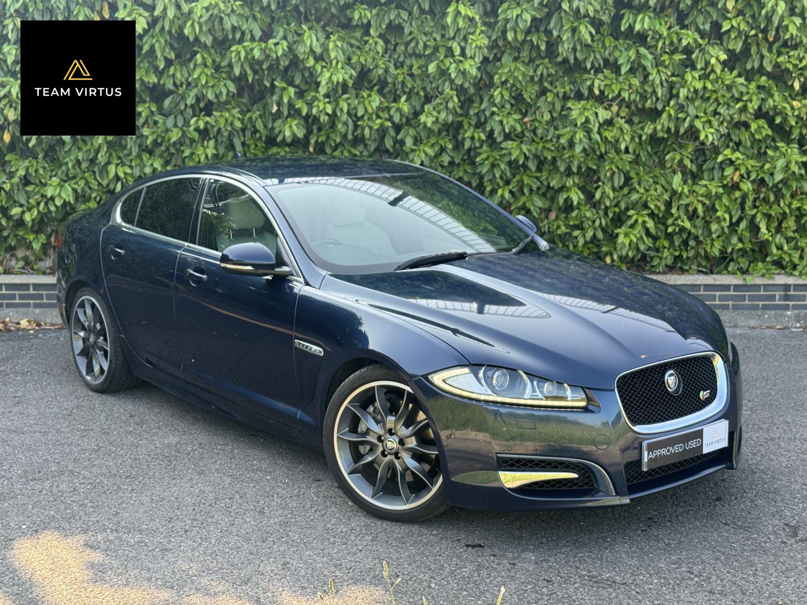 Jaguar XF 3.0d S V6 Premium Luxury Saloon 4dr Diesel Auto Euro 5 (s/s) (275 ps)
