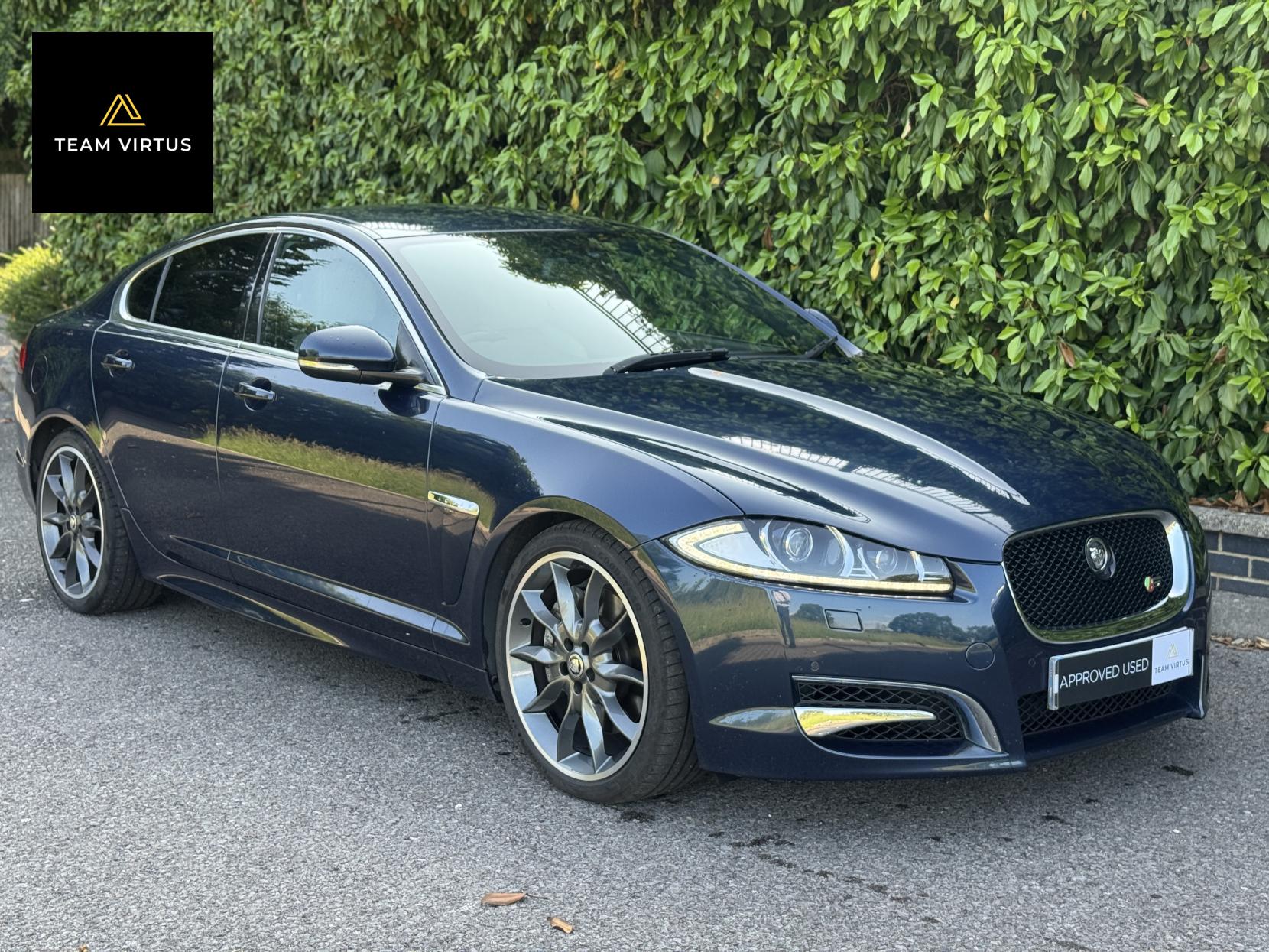 Jaguar XF 3.0d S V6 Premium Luxury Saloon 4dr Diesel Auto Euro 5 (s/s) (275 ps)
