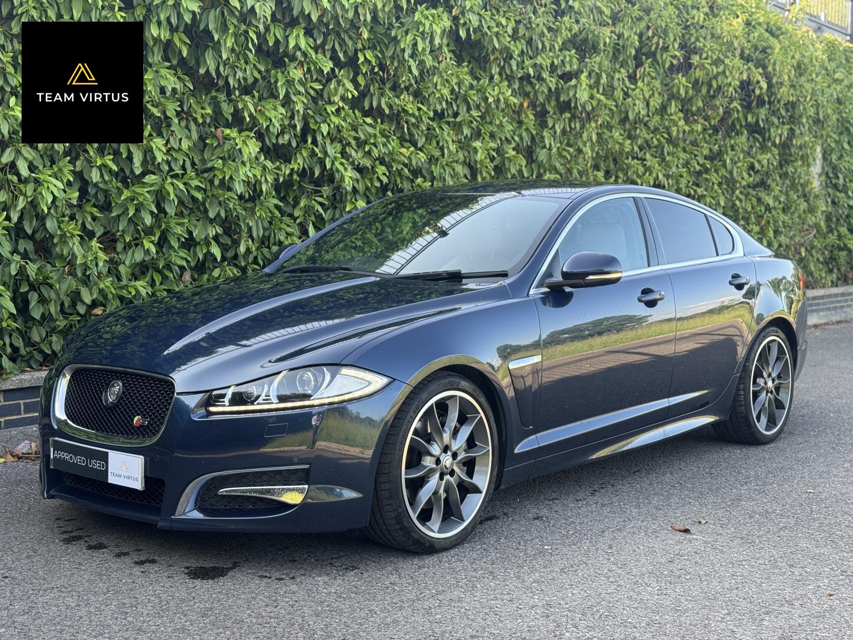 Jaguar XF 3.0d S V6 Premium Luxury Saloon 4dr Diesel Auto Euro 5 (s/s) (275 ps)