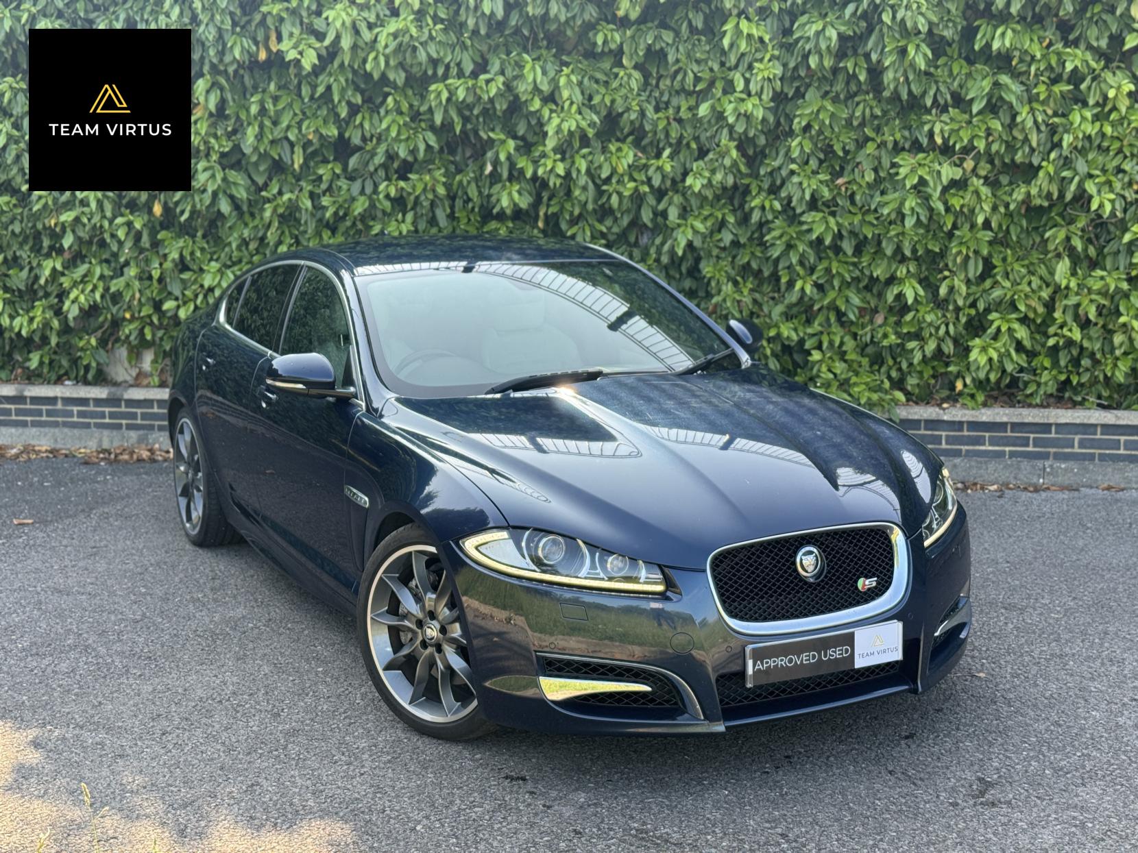 Jaguar XF 3.0d S V6 Premium Luxury Saloon 4dr Diesel Auto Euro 5 (s/s) (275 ps)