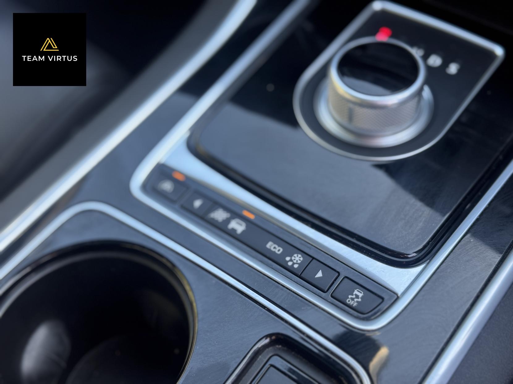 Jaguar XE 2.0 GTDi R-Sport Saloon 4dr Petrol Auto Euro 6 (s/s) (240 ps)