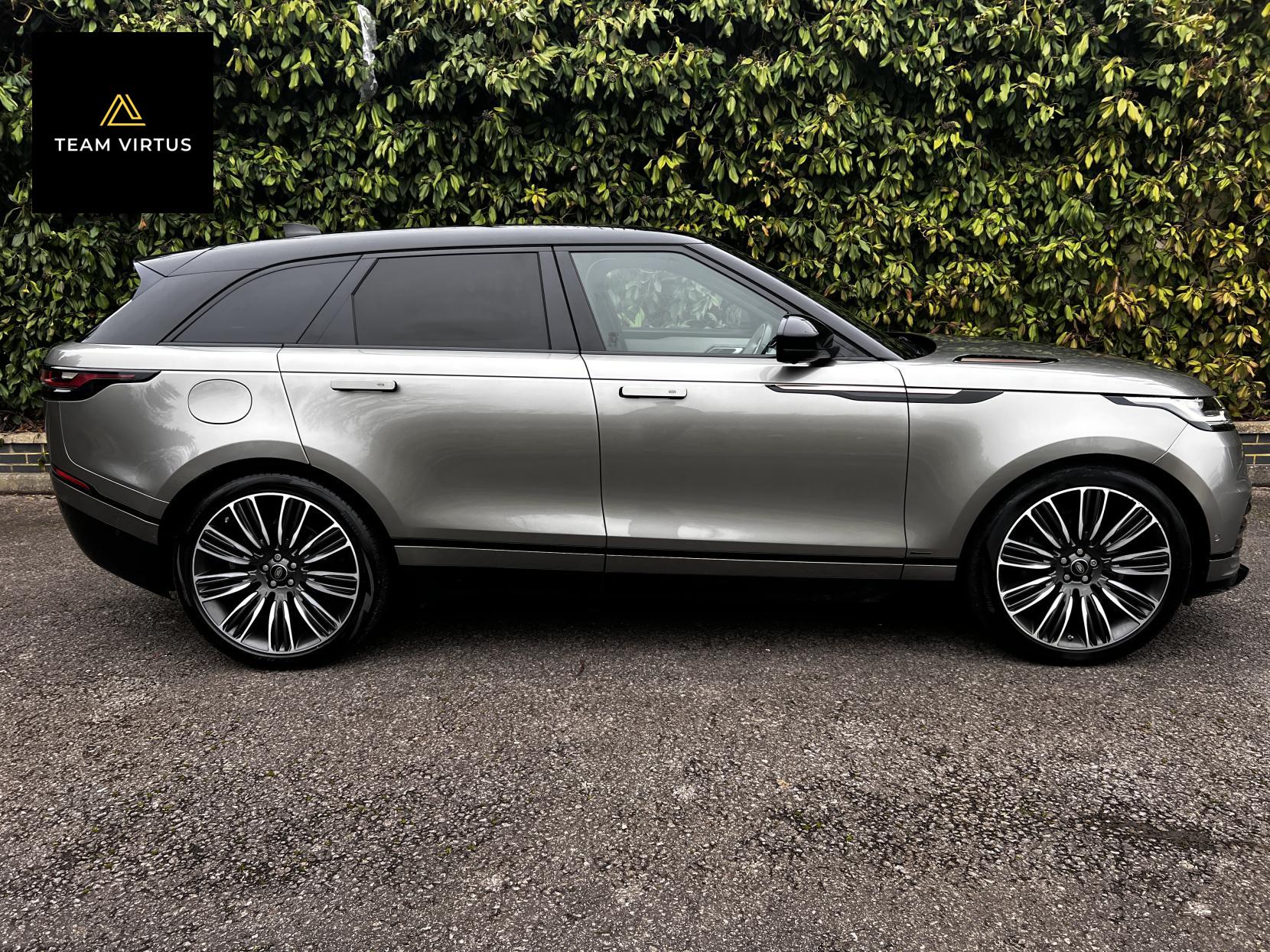 Land Rover Range Rover Velar 3.0 SD6 V6 First Edition SUV 5dr Diesel Auto 4WD Euro 6 (s/s) (300 ps)
