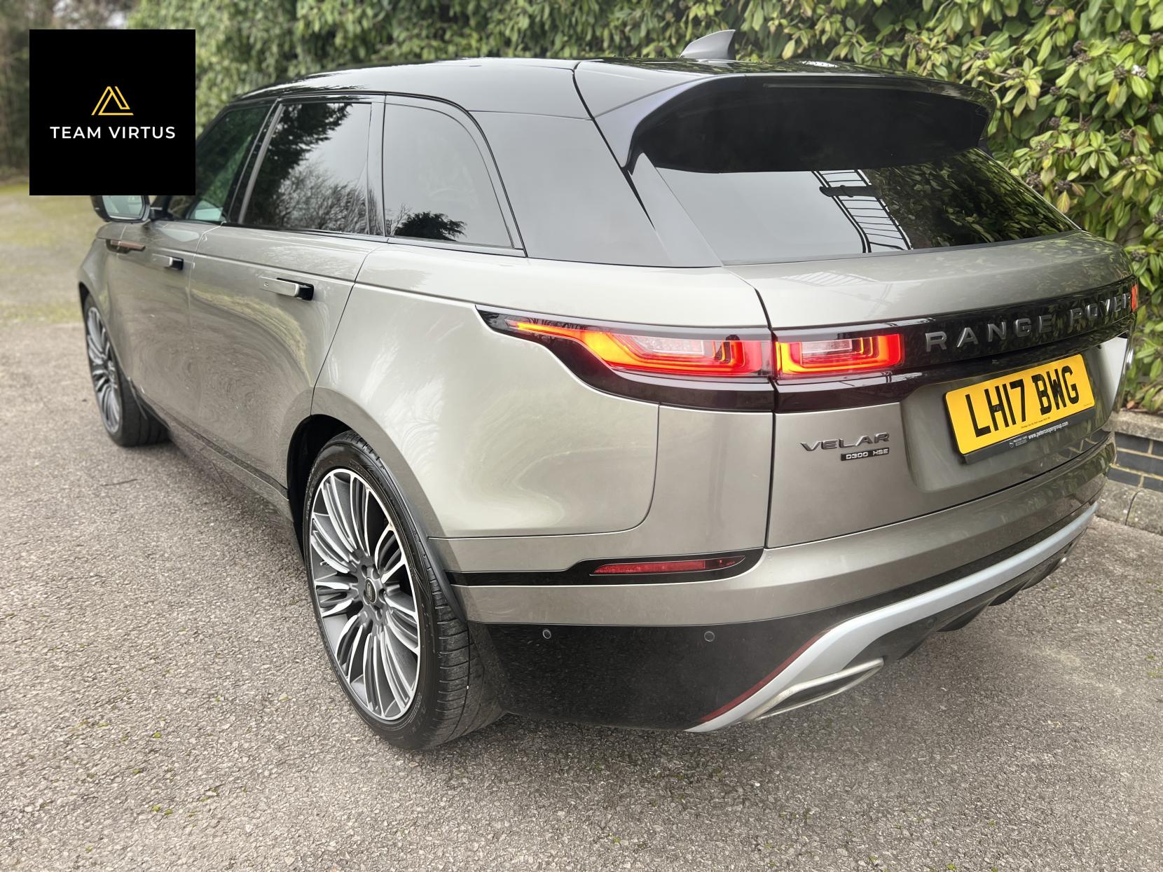 Land Rover Range Rover Velar 3.0 SD6 V6 First Edition SUV 5dr Diesel Auto 4WD Euro 6 (s/s) (300 ps)
