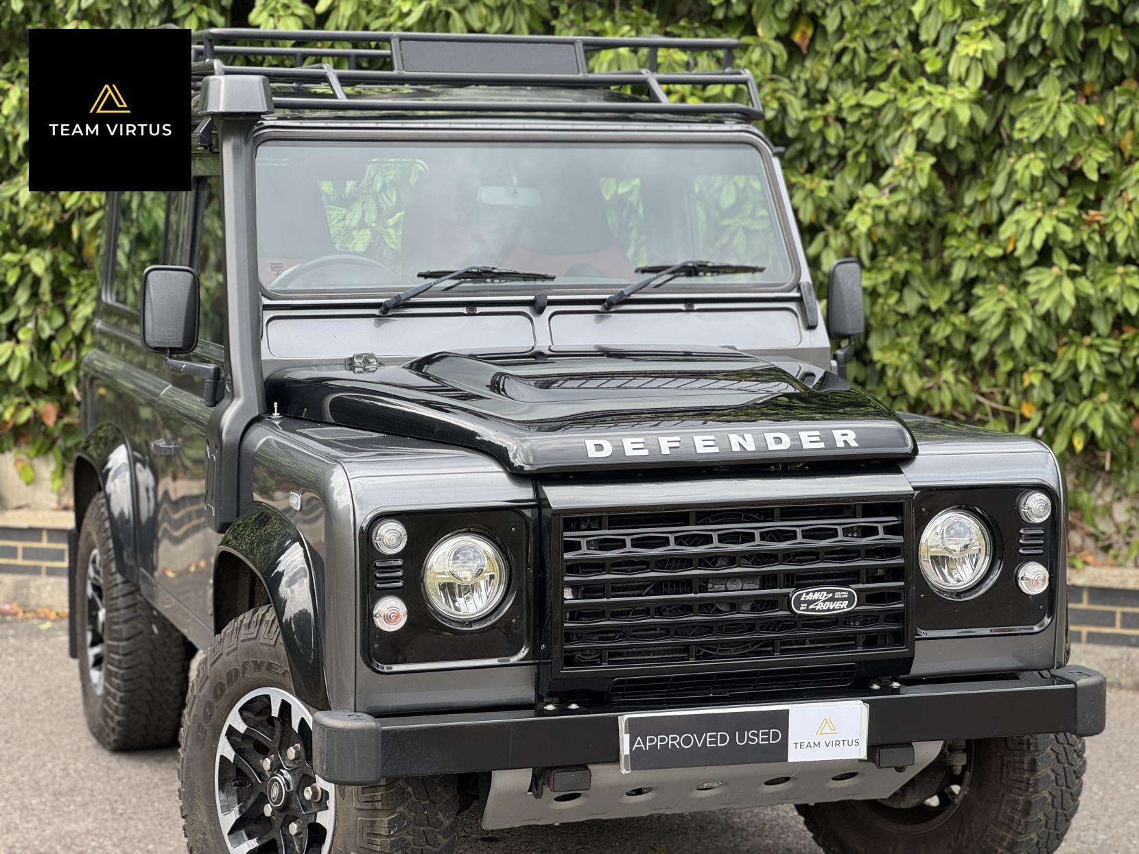 Land Rover Defender 90 2.2 TDCi Adventure SUV Double Cab 3dr Diesel Manual 4WD SWB Euro 5 (150 ps)